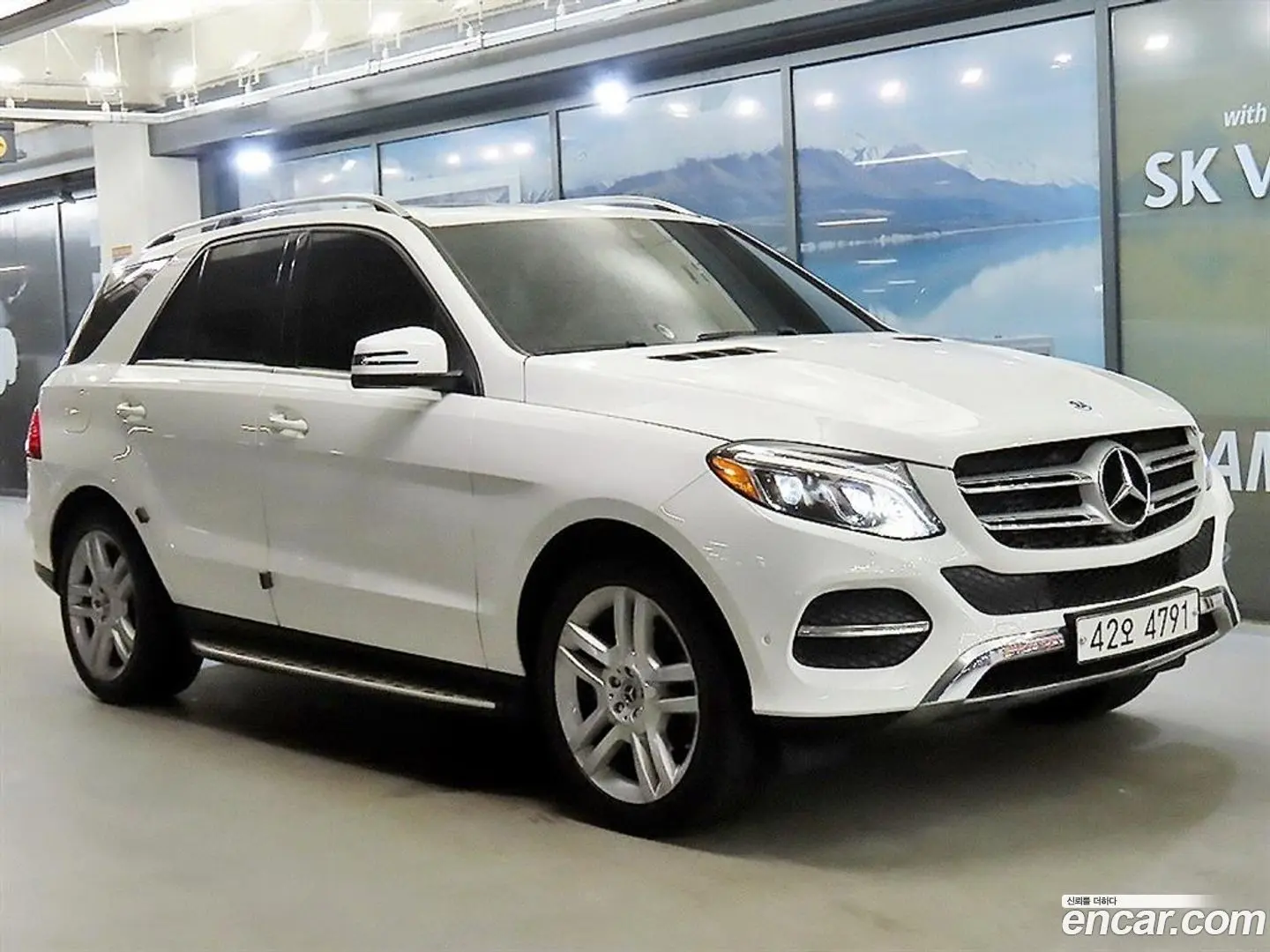 Main__Slider__Photo:GLE-Class Mercedes-Benz 2018.10-0