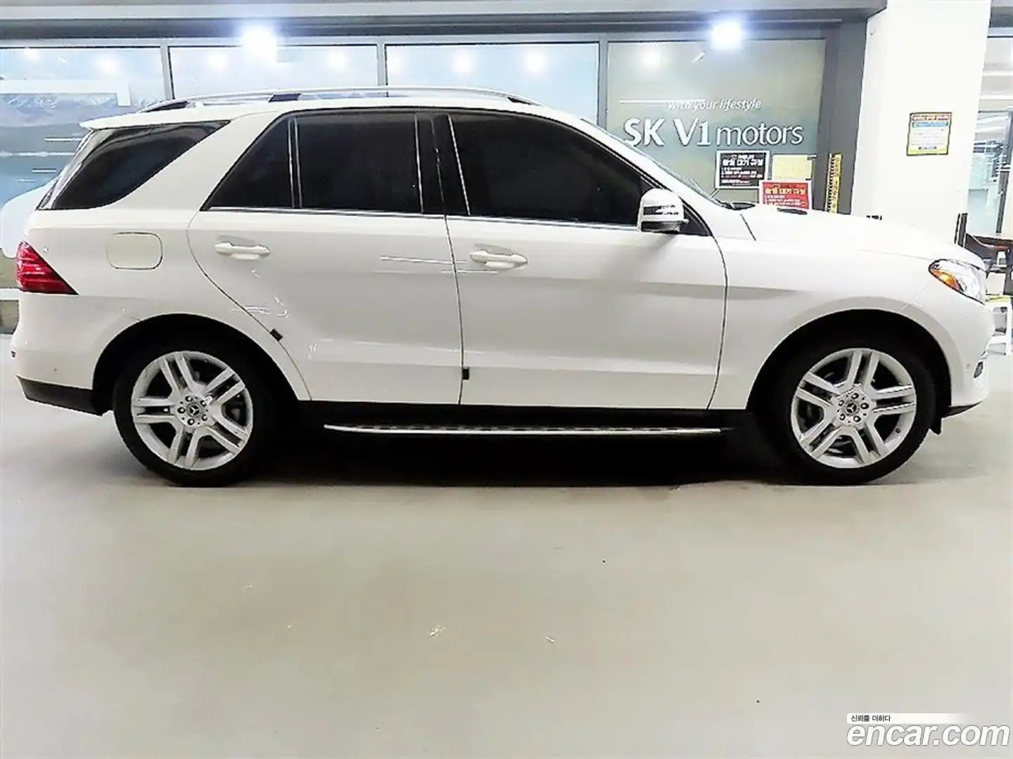 GLE-Class Mercedes-Benz 2018.10-OUTER-003