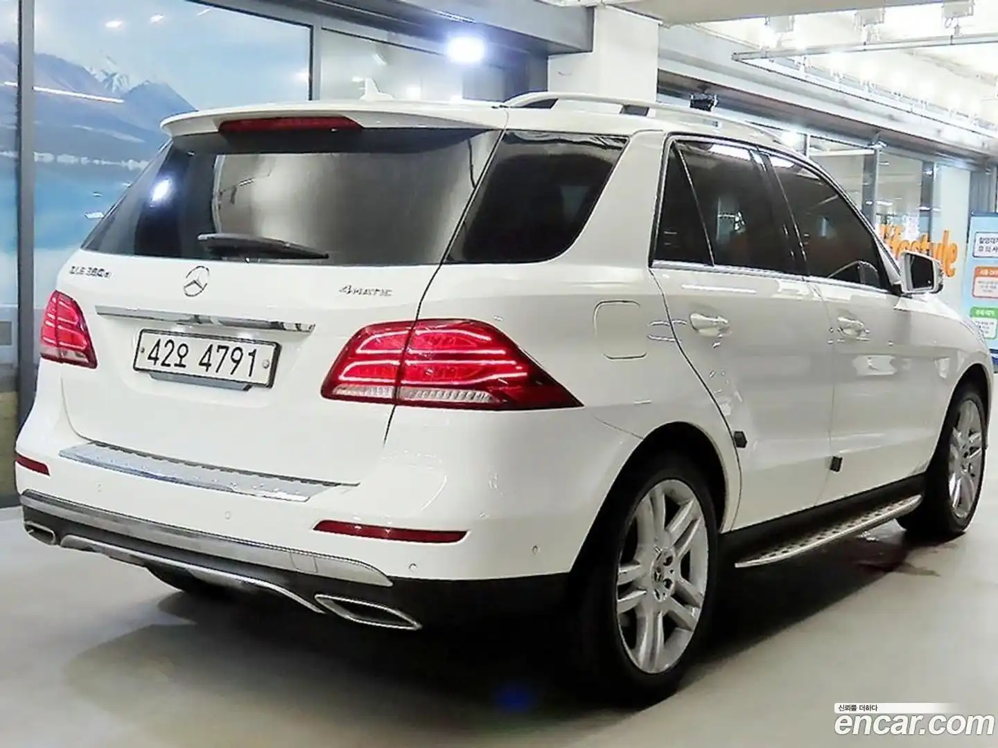 GLE-Class Mercedes-Benz 2018.10-OUTER-004