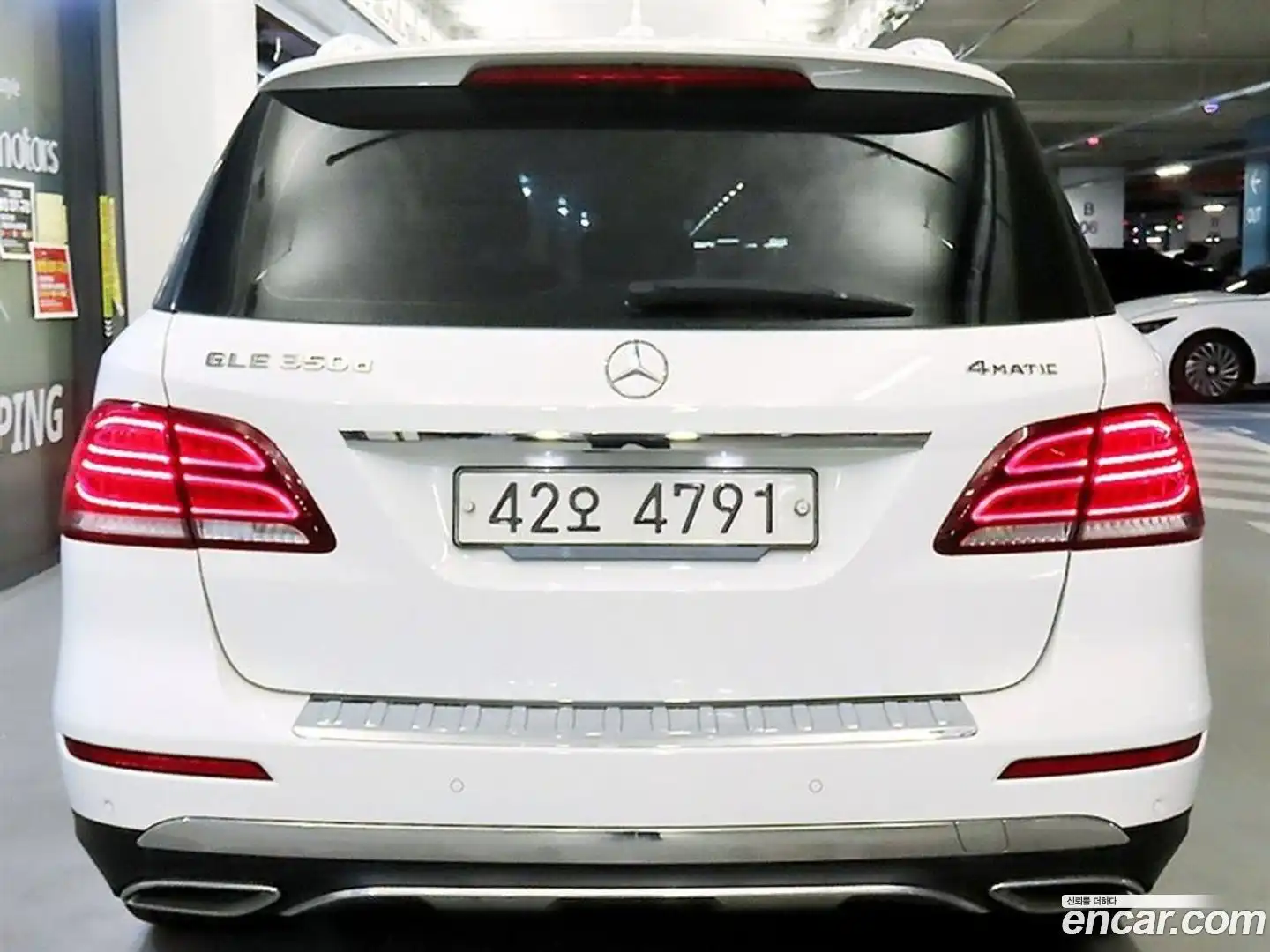 GLE-Class Mercedes-Benz 2018.10-OUTER-005