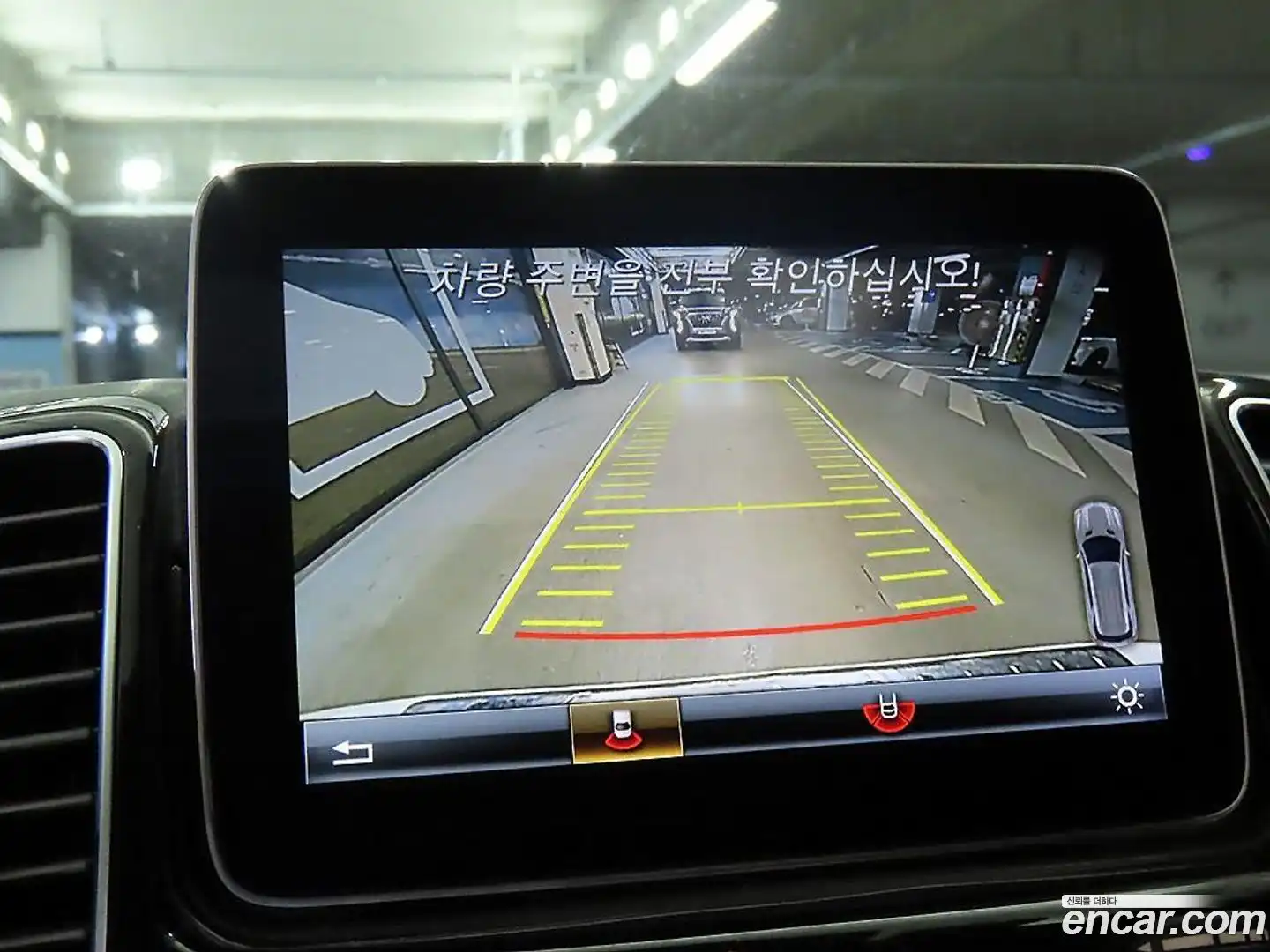 GLE-Class Mercedes-Benz 2018.10-OPTION-018