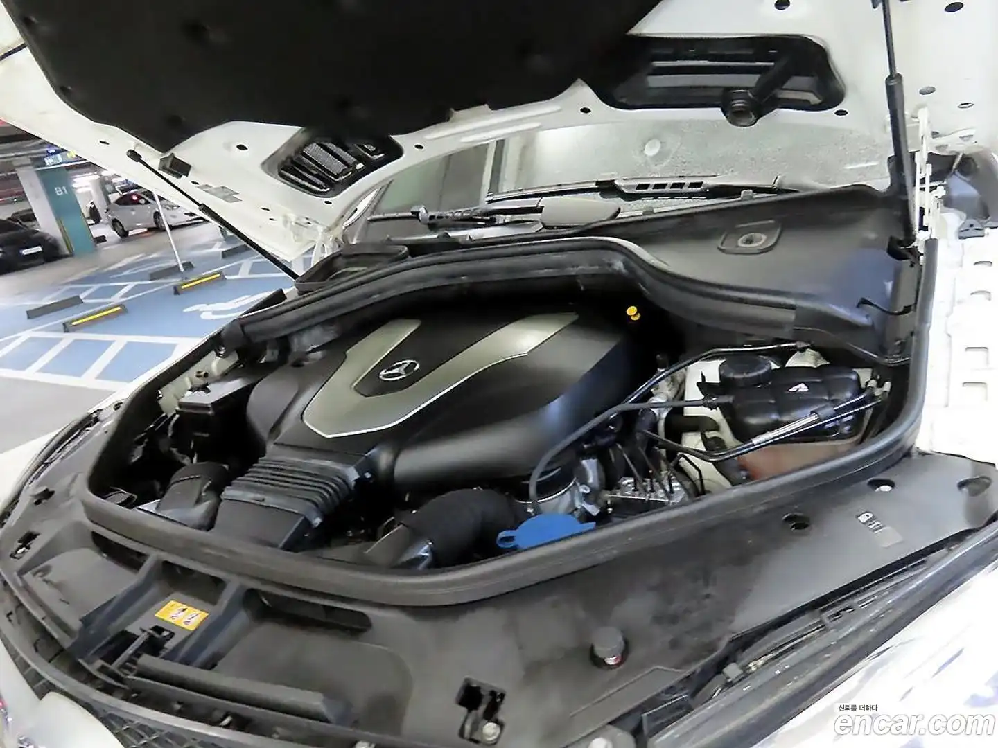 GLE-Class Mercedes-Benz 2018.10-OPTION-023