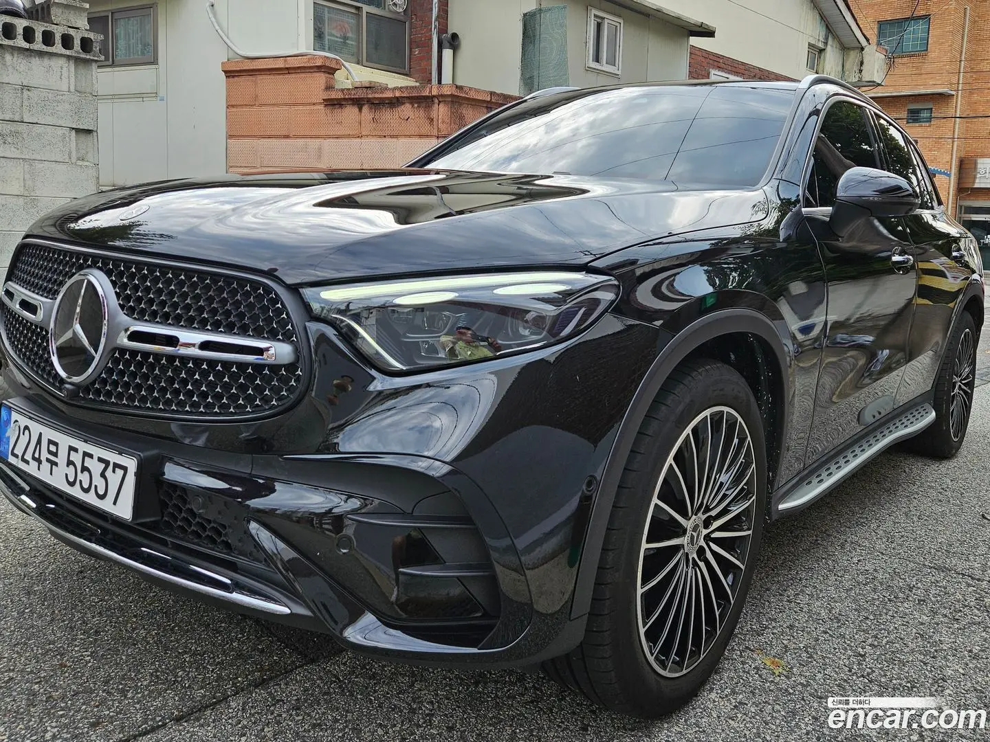 Main__Slider__Photo:GLC-Class Mercedes-Benz 2025.1-0