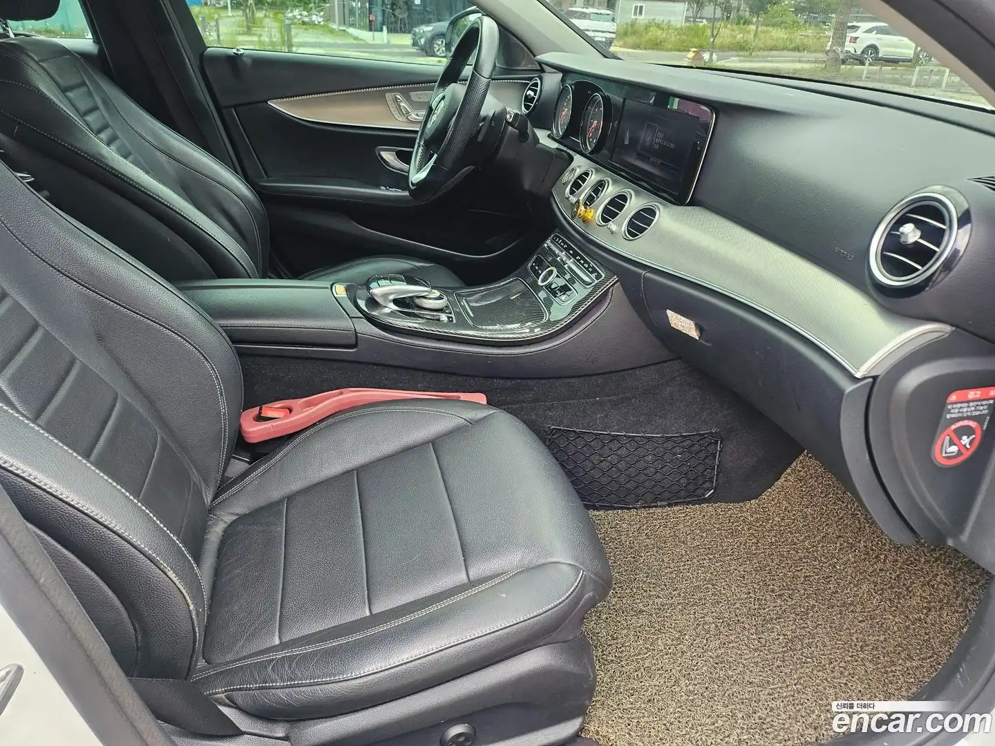 E-Class Mercedes-Benz 2017.1-OPTION-016