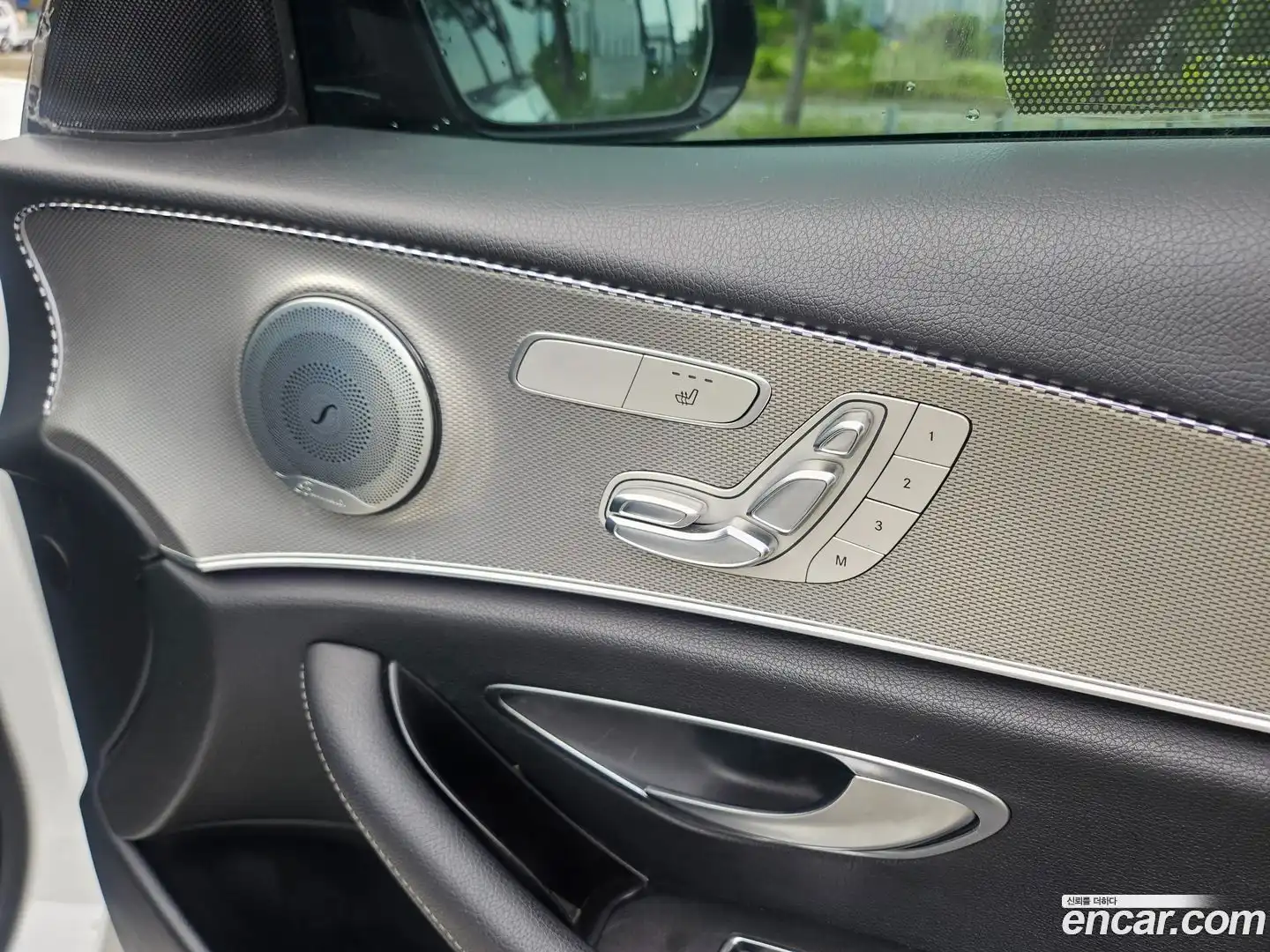 E-Class Mercedes-Benz 2017.1-OPTION-017