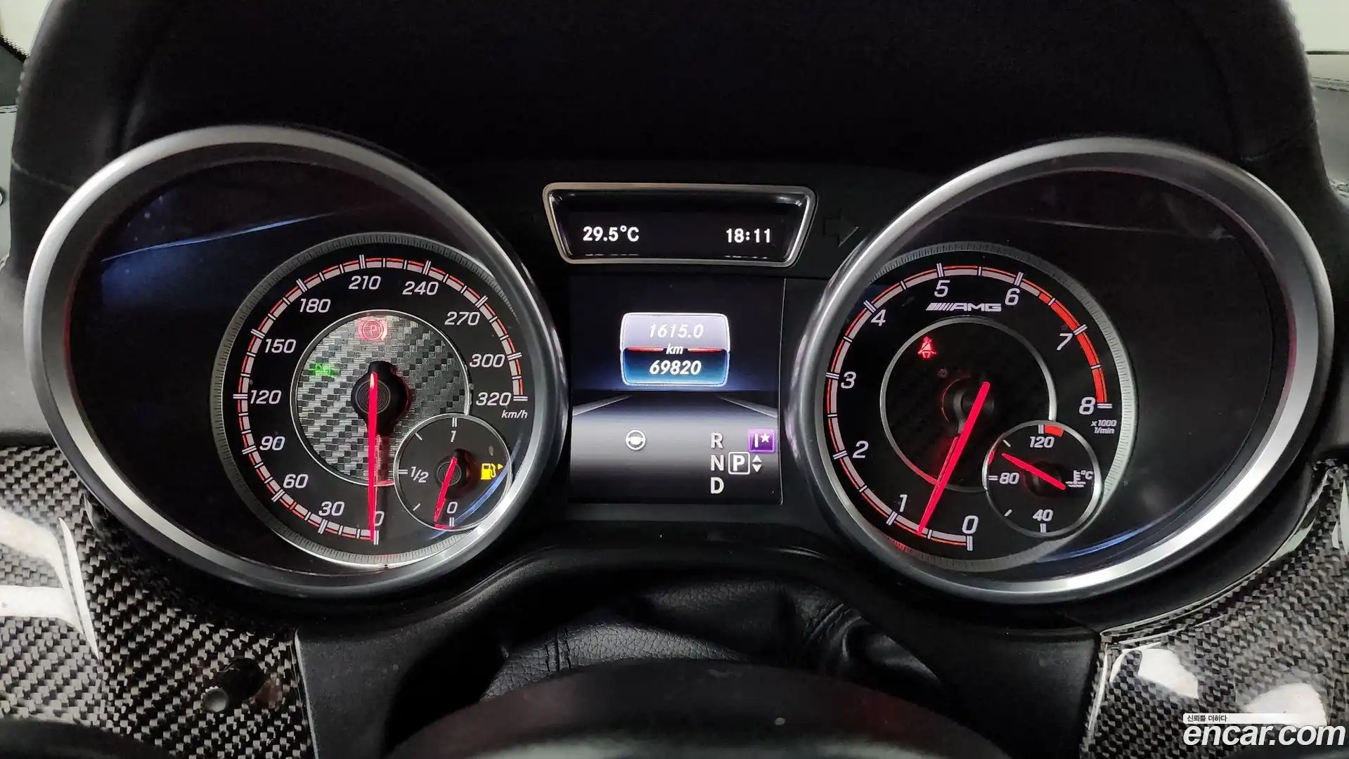 GLE-Class Mercedes-Benz 2017.7-INNER-008