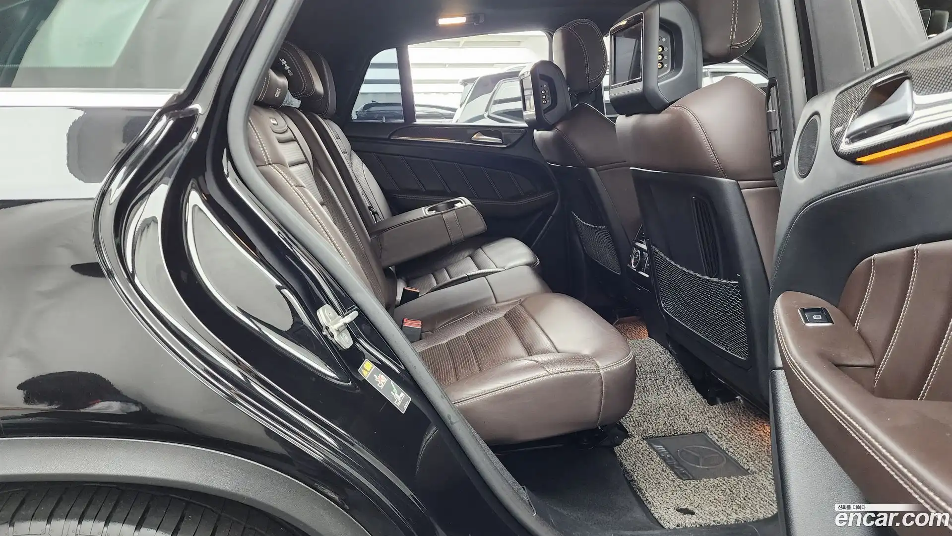 GLE-Class Mercedes-Benz 2017.7-OPTION-016