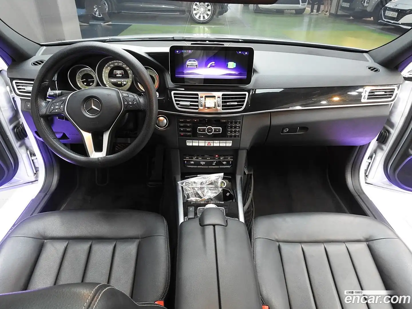 E-Class Mercedes-Benz 2015.1-INNER-007