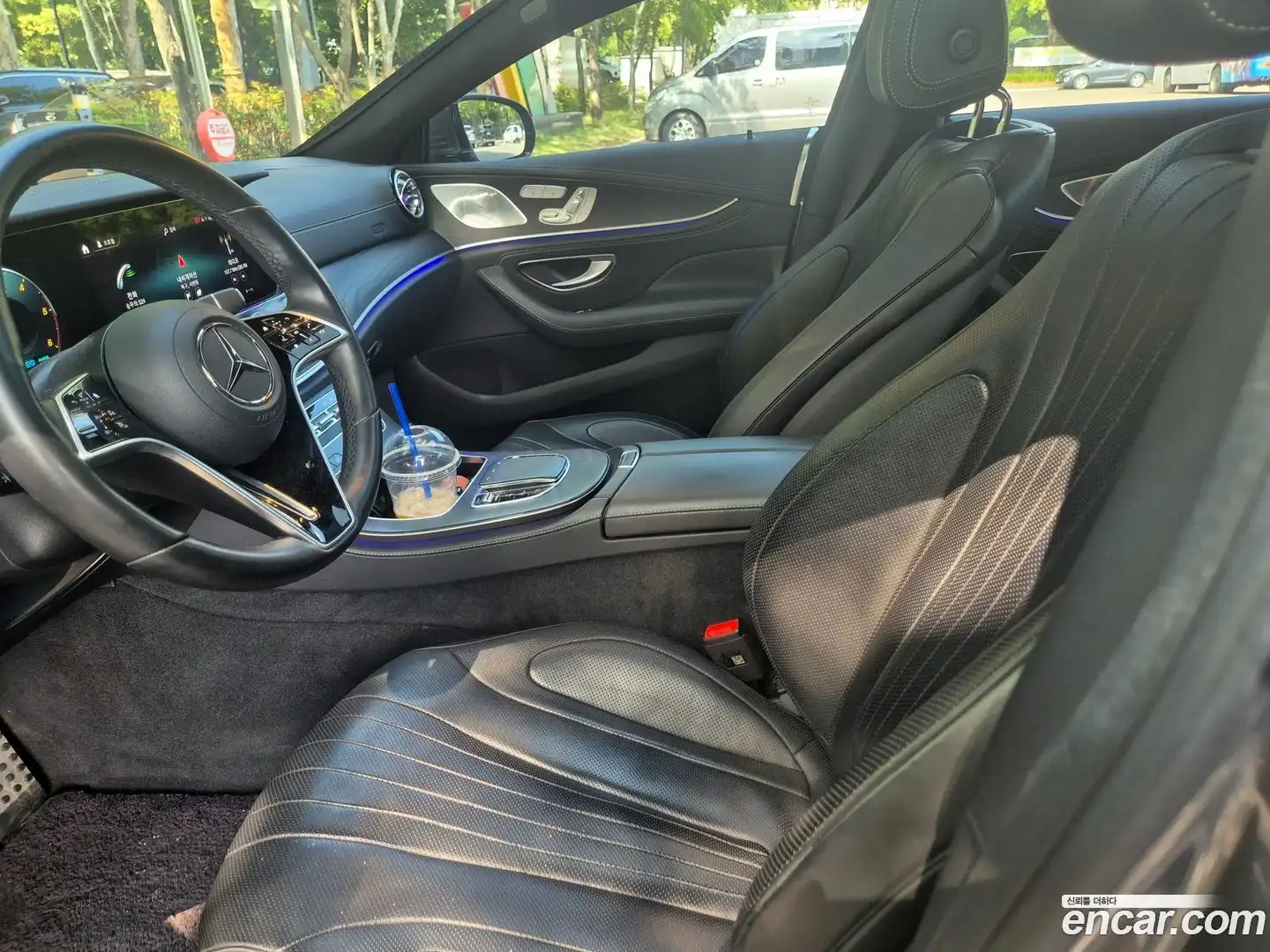 CLS-Class Mercedes-Benz 2023.10-INNER-010