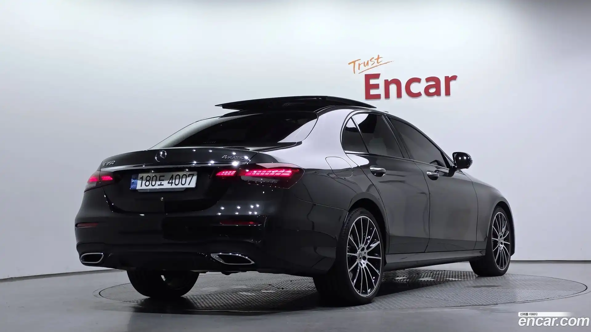 E-Class Mercedes-Benz 2022.11-OUTER-002