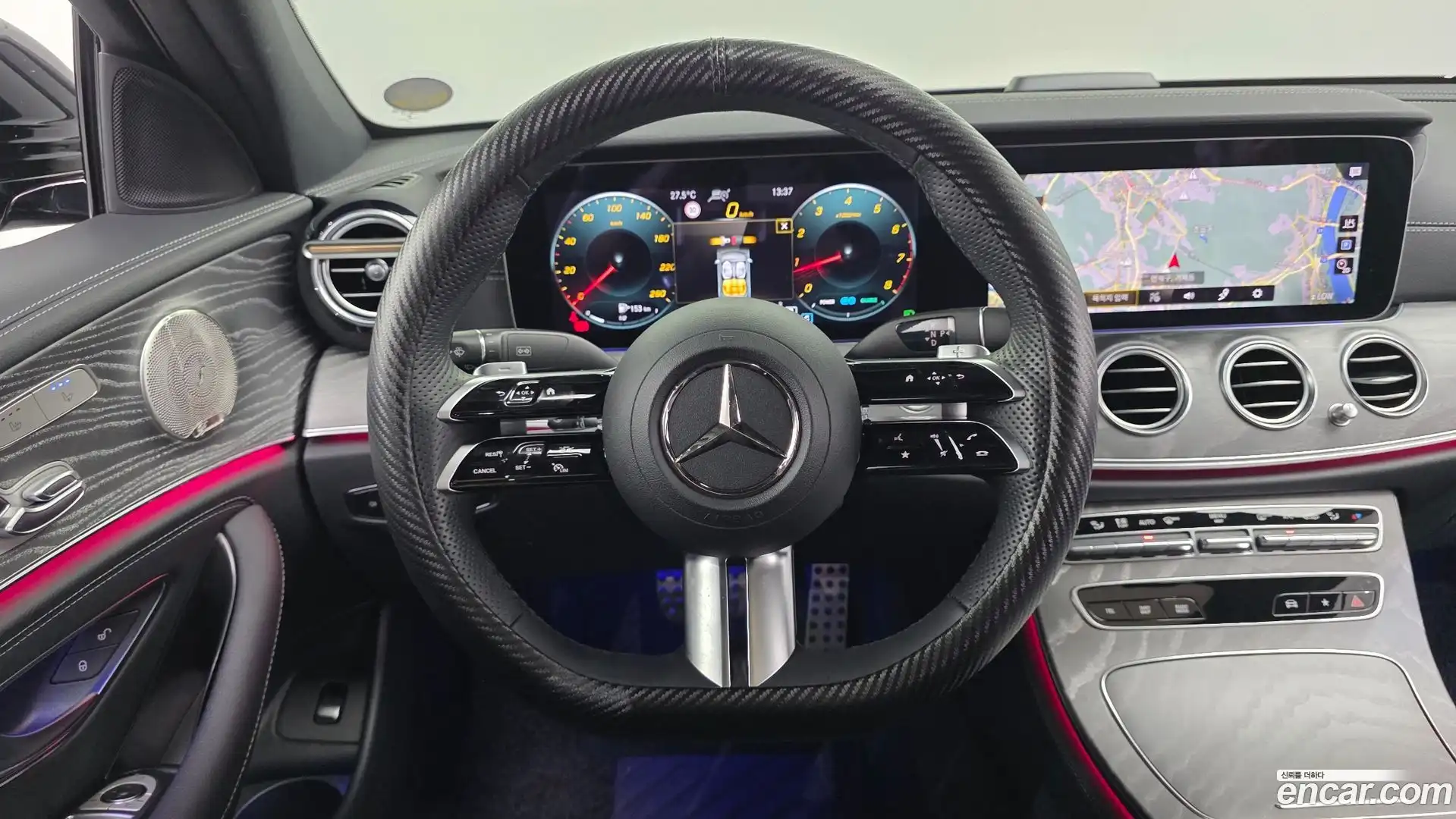 E-Class Mercedes-Benz 2022.11-OPTION-017