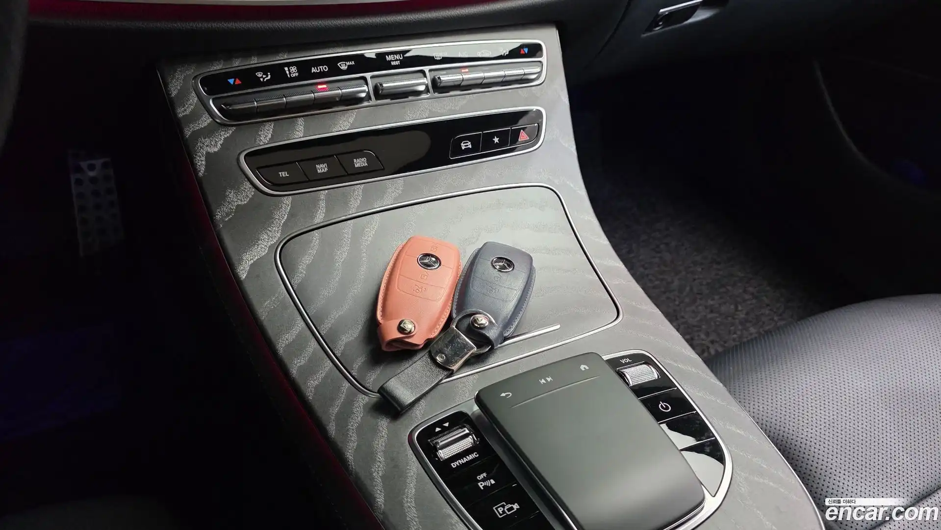 E-Class Mercedes-Benz 2022.11-OPTION-040
