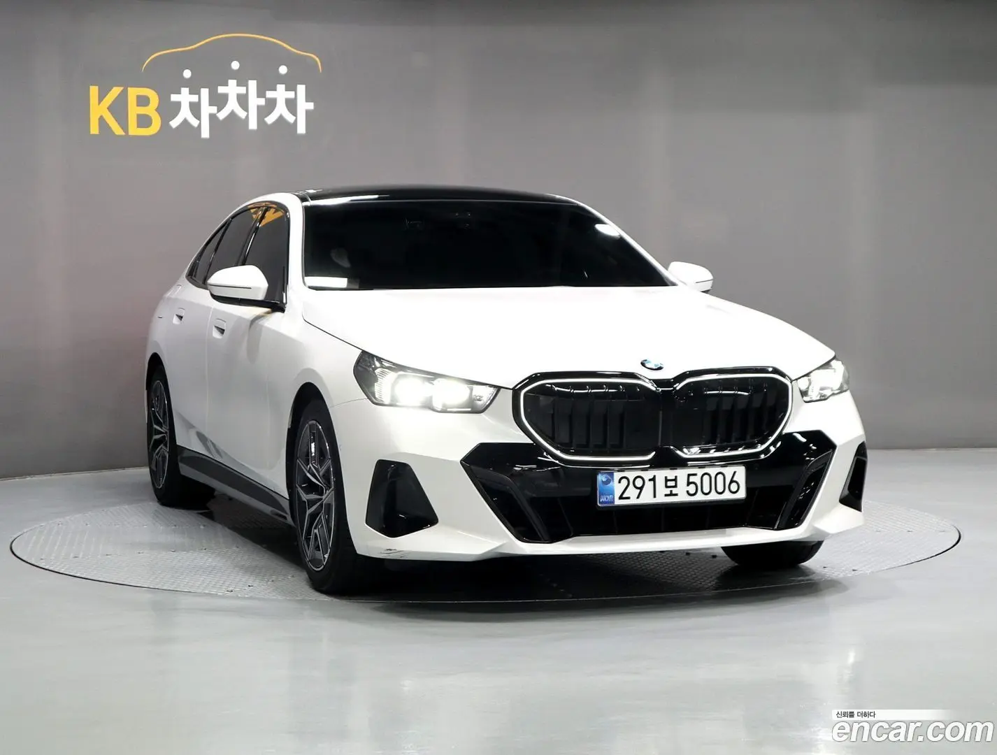 Main__Slider__Photo:5-Series BMW 2025.10-0