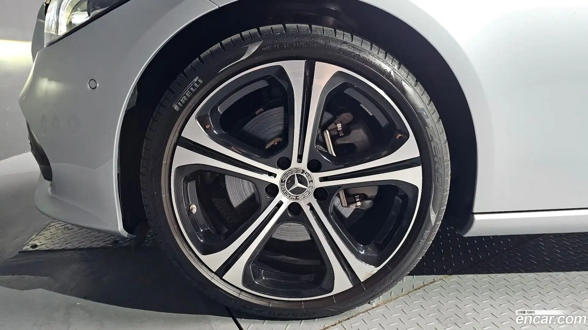 C-Class Mercedes-Benz 2023.3-OUTER-005