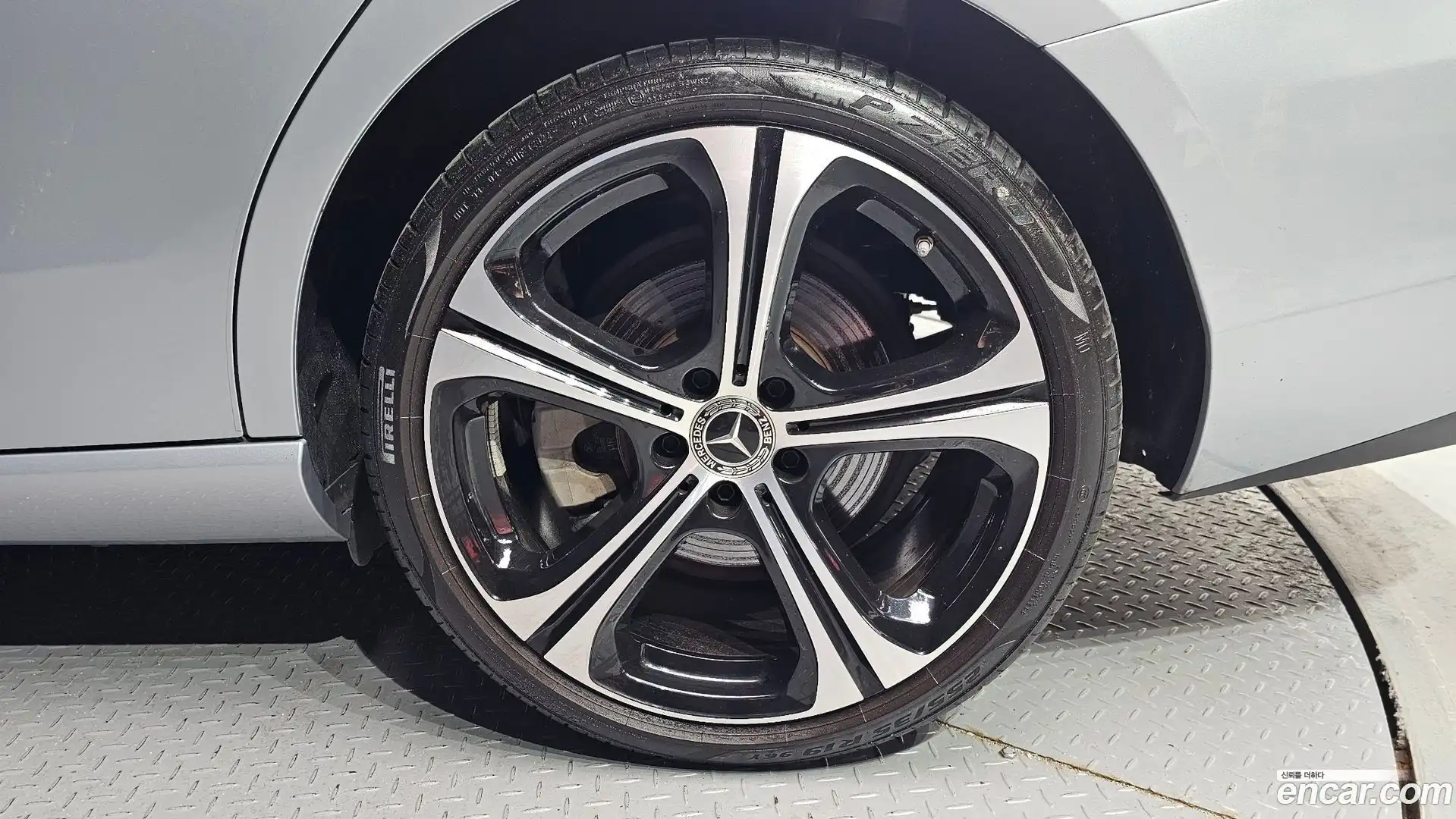 C-Class Mercedes-Benz 2023.3-OUTER-031