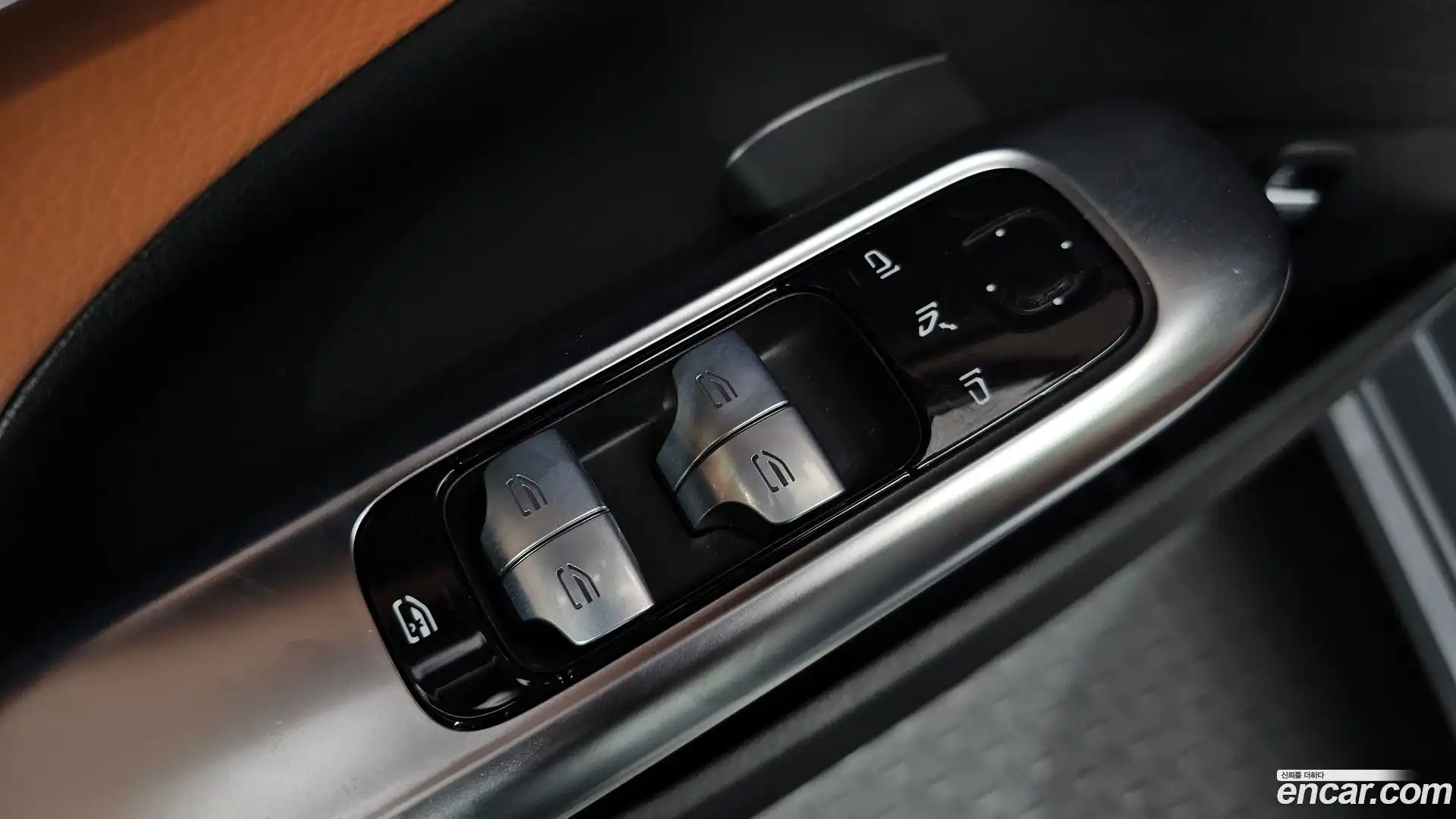 C-Class Mercedes-Benz 2023.3-OPTION-042