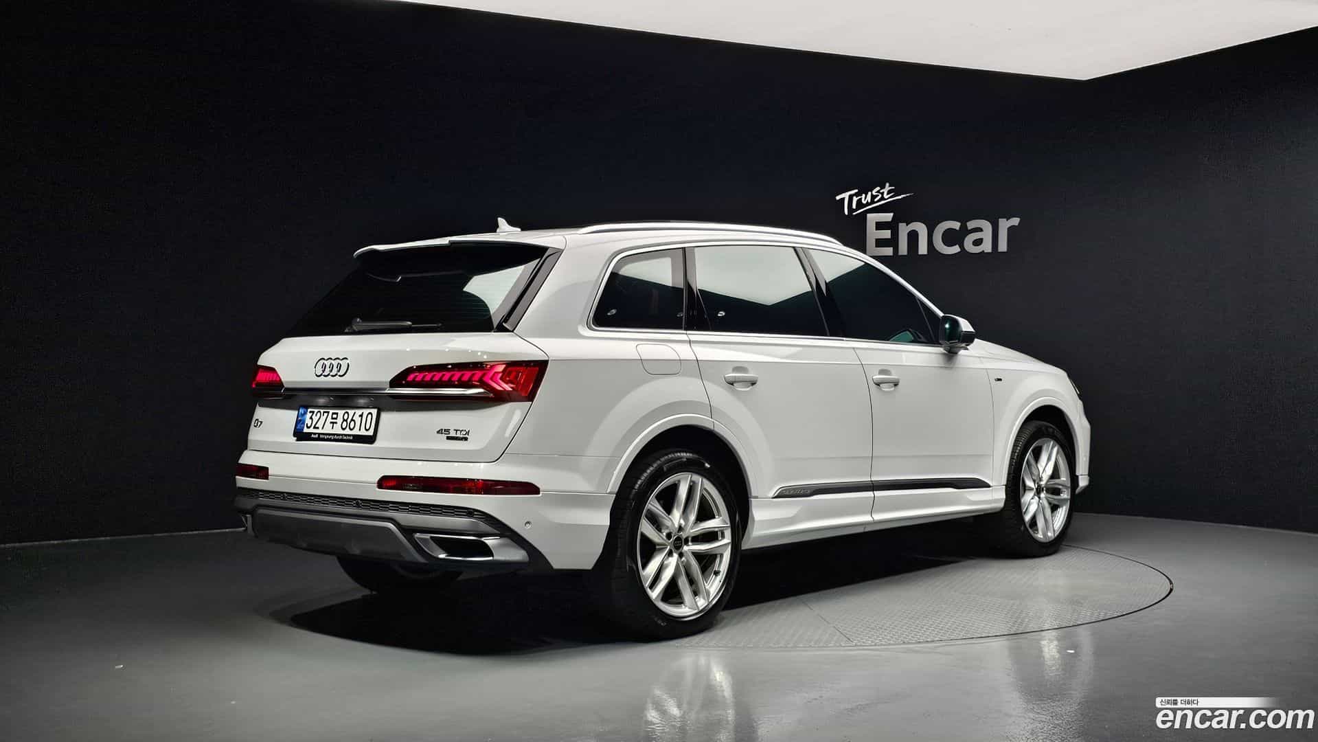 Q7 Audi 2023.11-OUTER-002