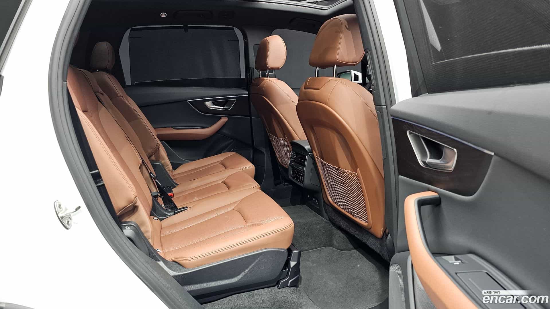 Q7 Audi 2023.11-OPTION-016