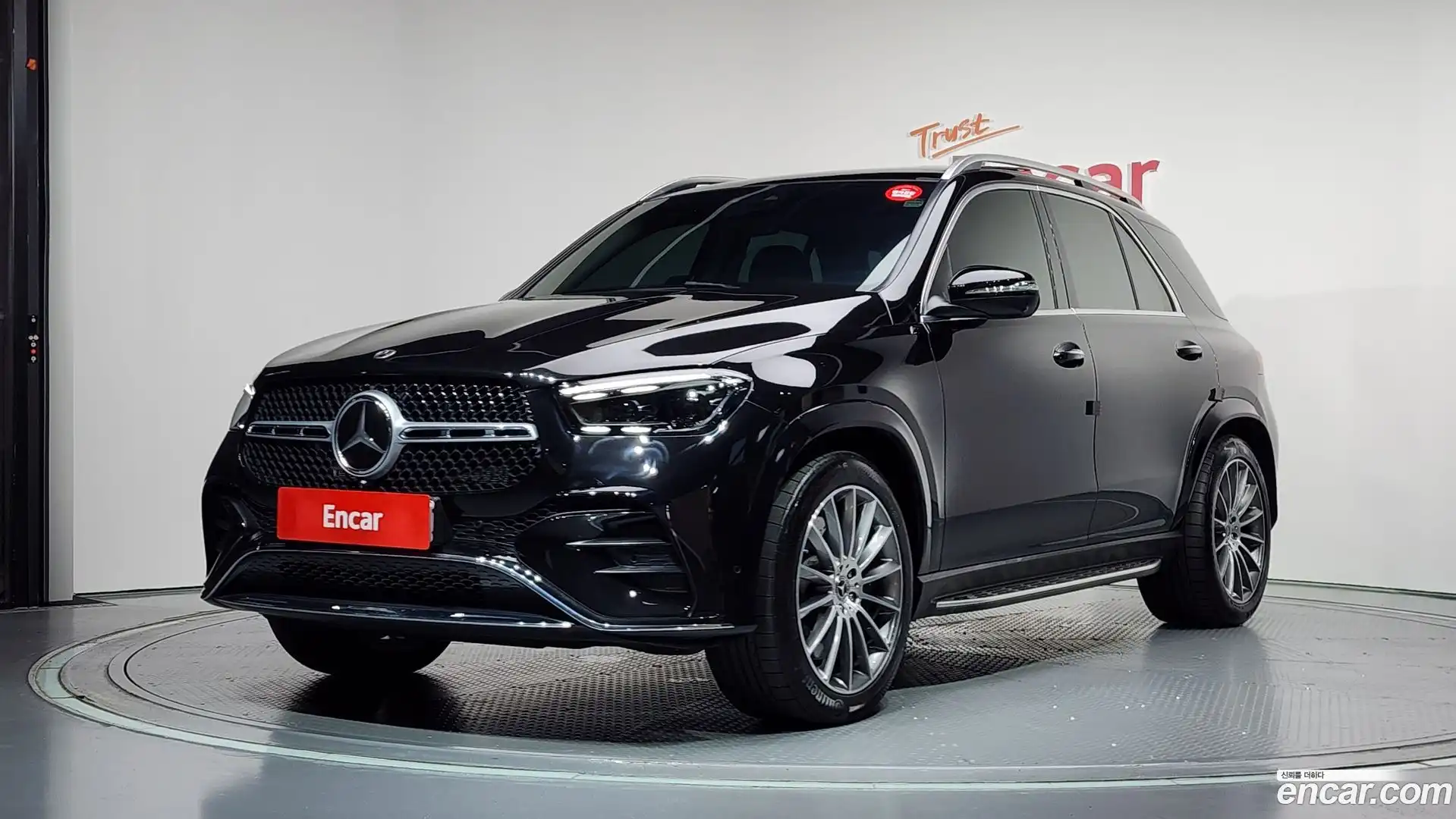 GLE-Class Mercedes-Benz 2024.7-OUTER-001