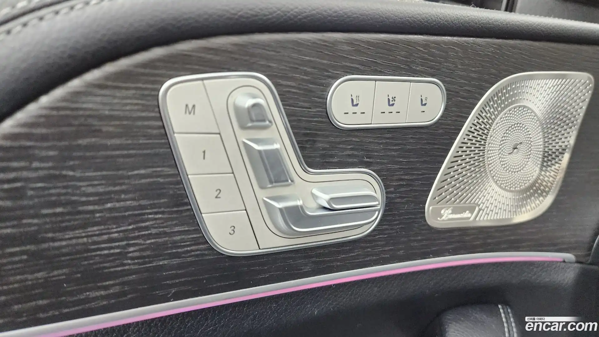 GLE-Class Mercedes-Benz 2024.7-OPTION-043