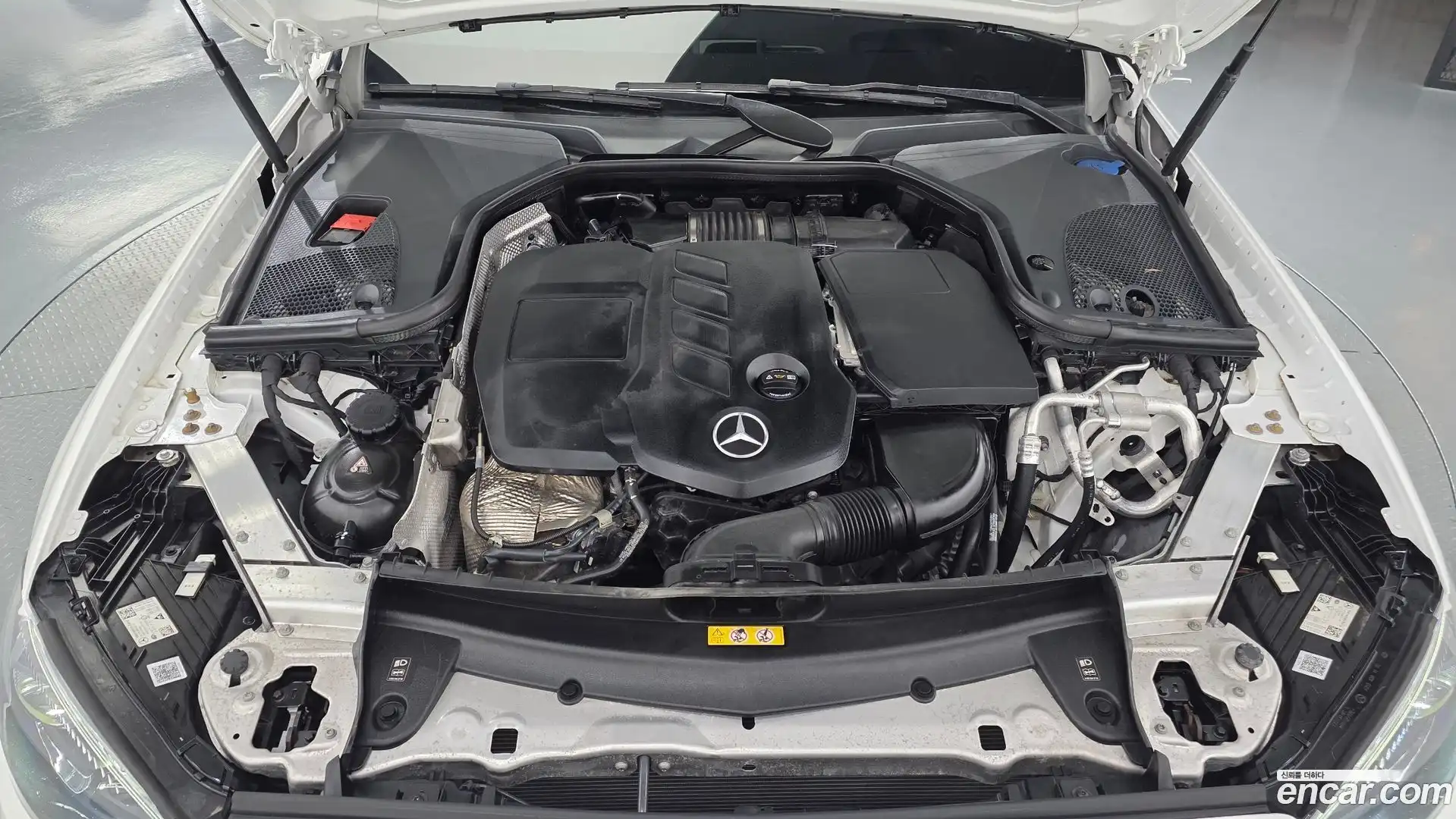 E-Class Mercedes-Benz 2020.9-OUTER-006