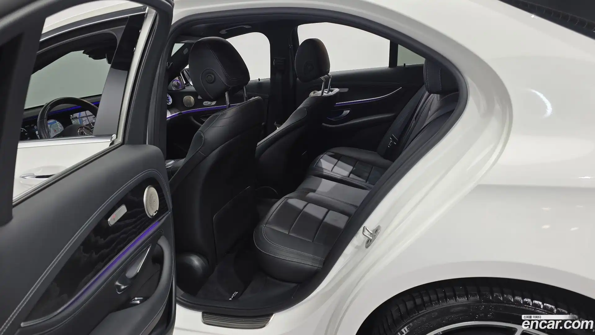 E-Class Mercedes-Benz 2020.9-OPTION-015