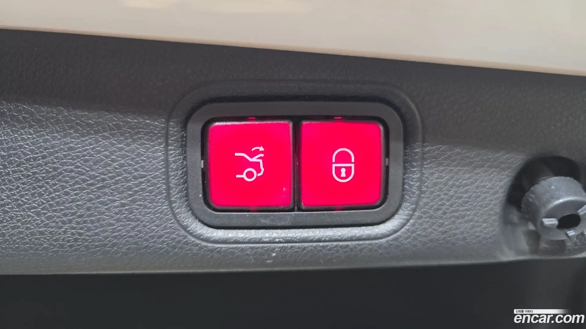 E-Class Mercedes-Benz 2020.9-OPTION-021