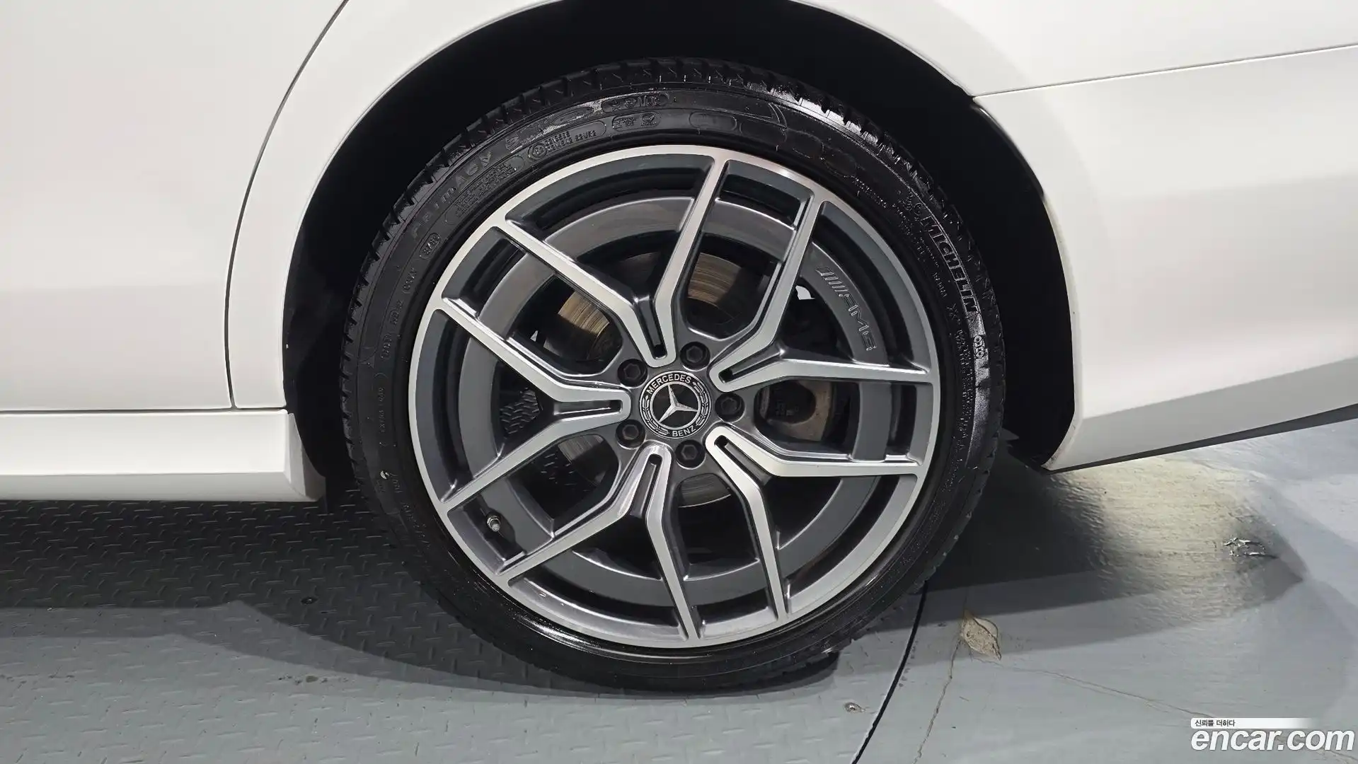 E-Class Mercedes-Benz 2020.9-OUTER-031