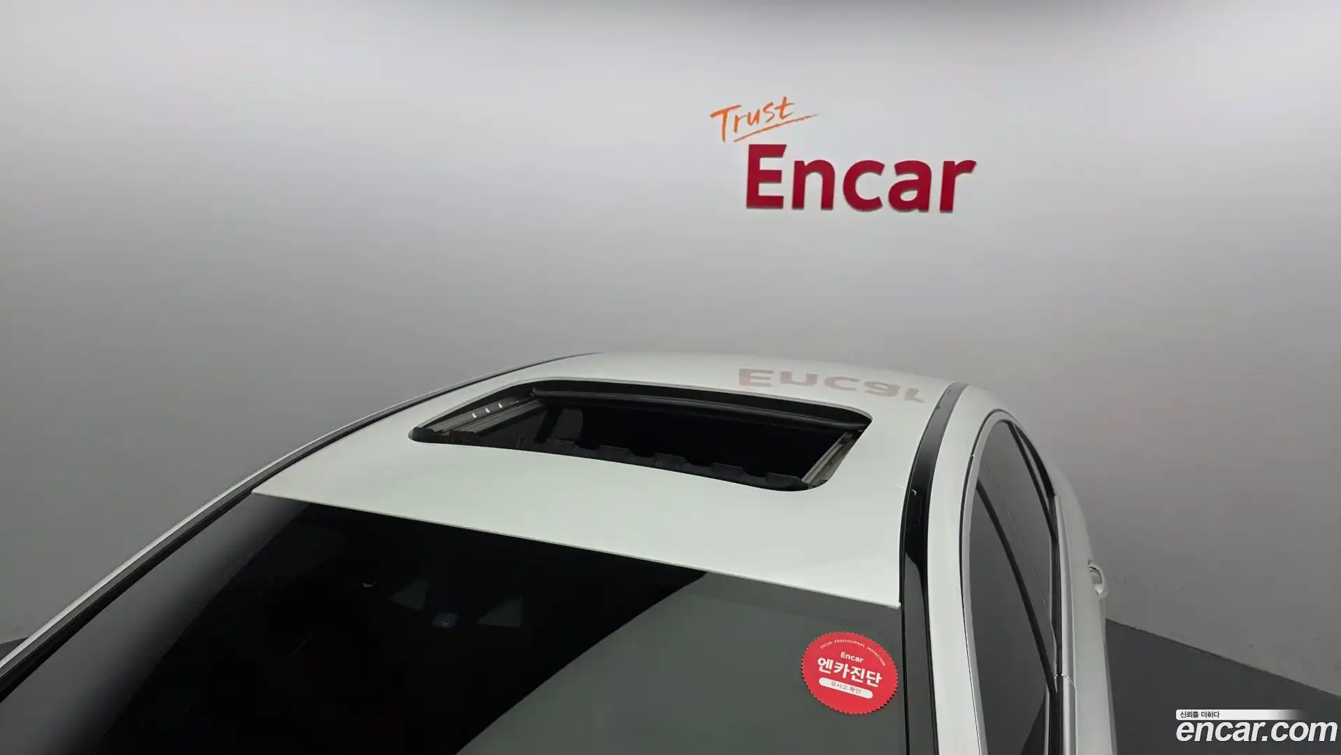 E-Class Mercedes-Benz 2020.9-OPTION-045