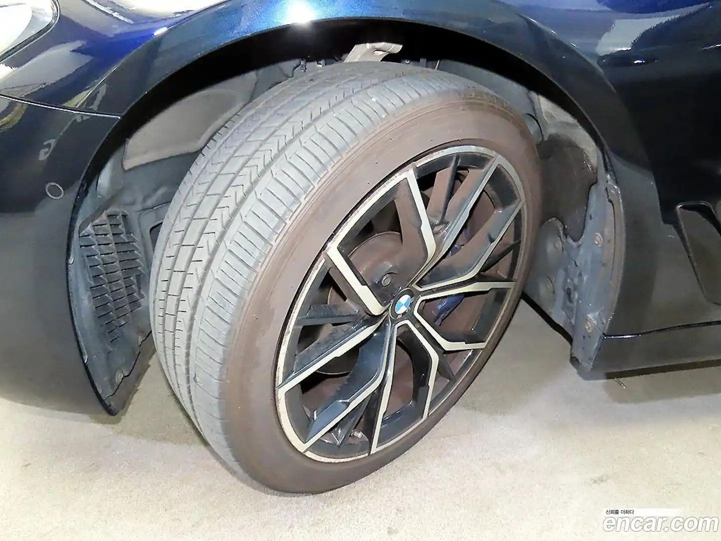5-Series BMW 2023.7-OPTION-024