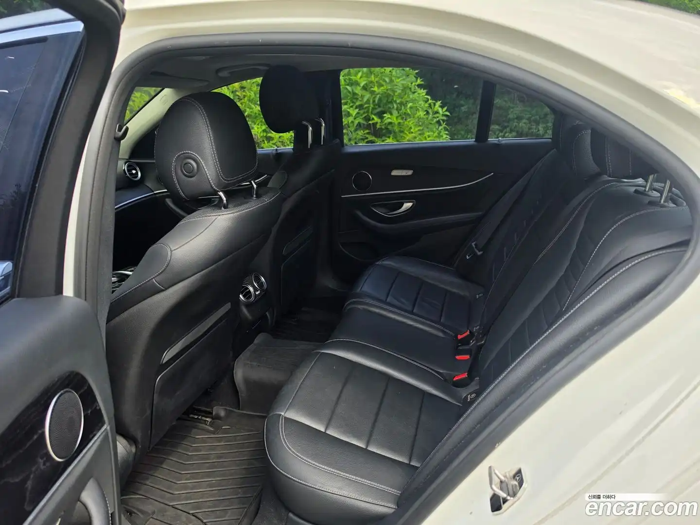 E-Class Mercedes-Benz 2017.2-OPTION-019