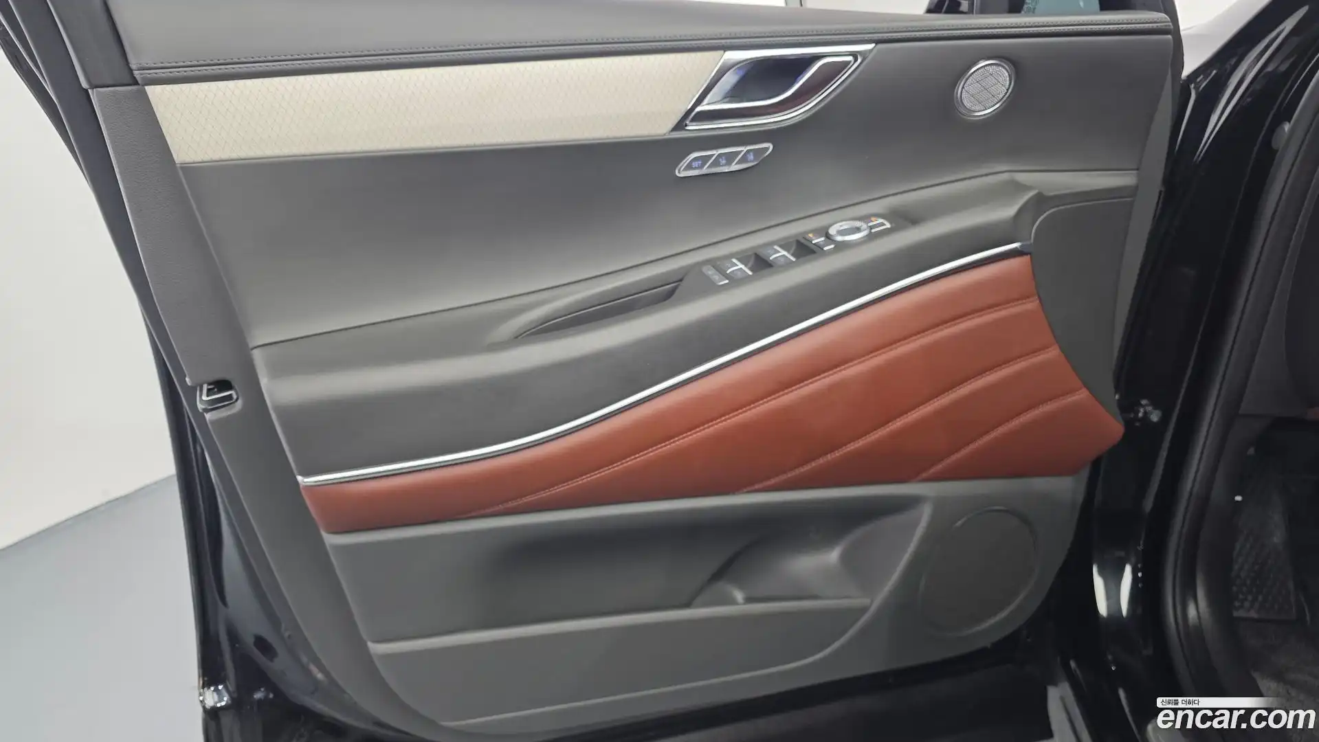 GV80 Genesis 2025.0-INNER-034