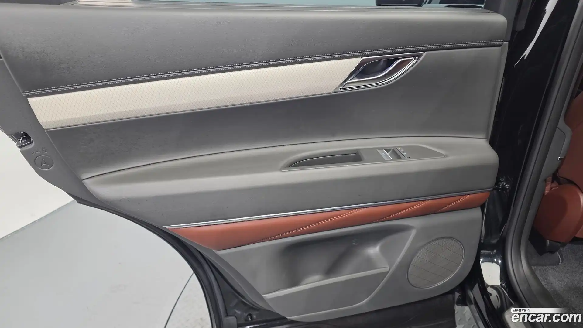 GV80 Genesis 2025.0-INNER-035