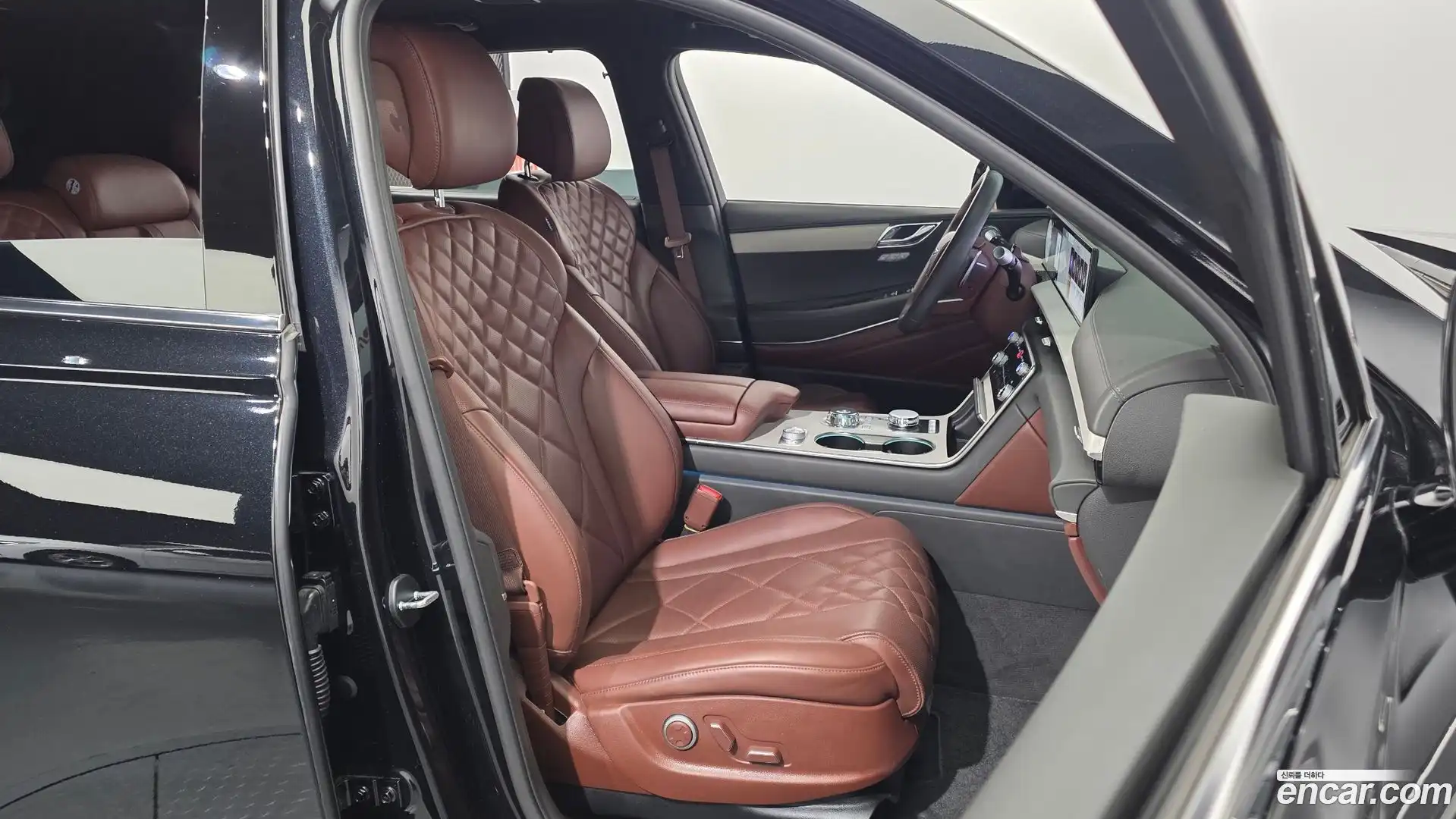 GV80 Genesis 2025.0-INNER-036