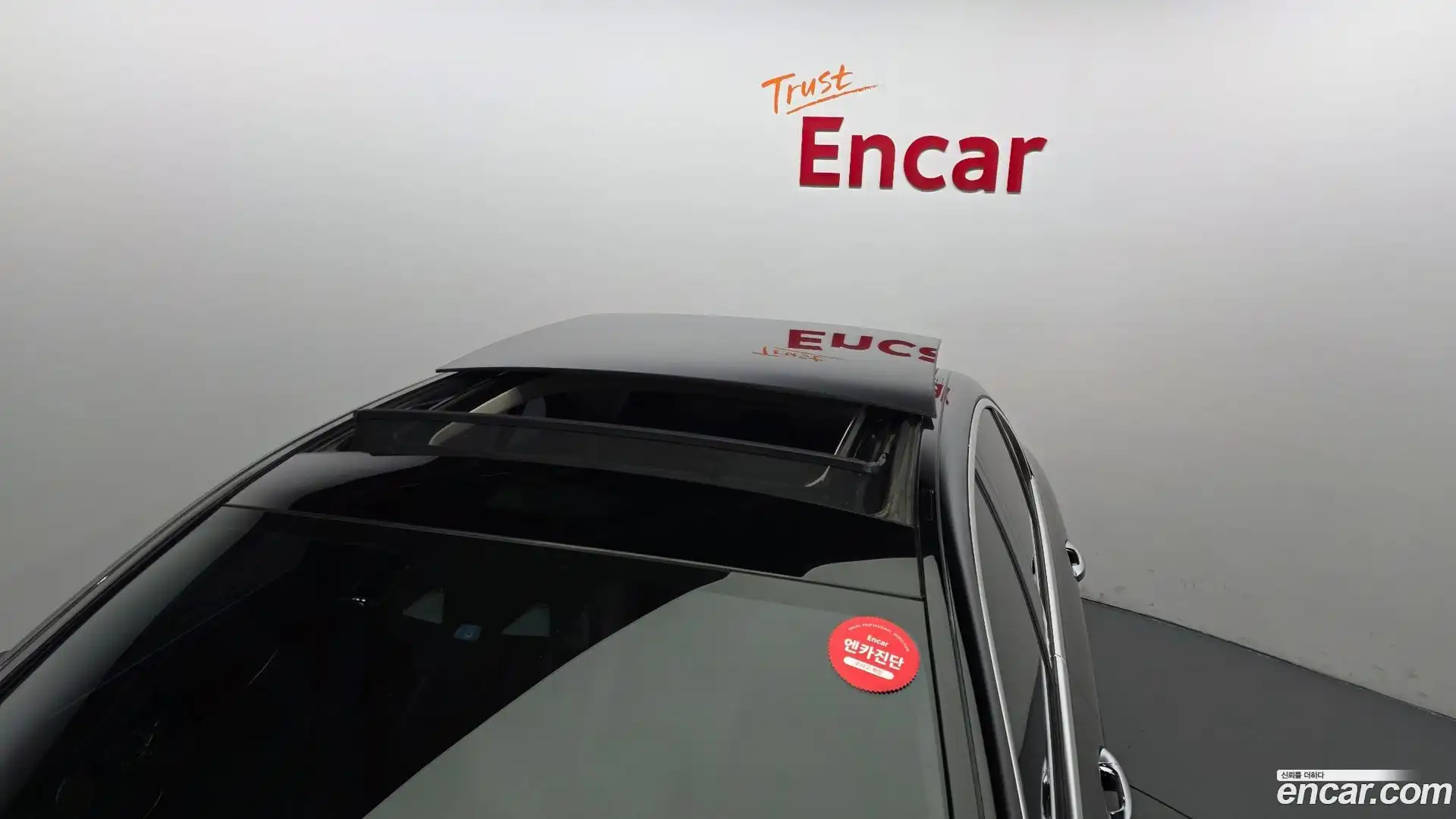 E-Class Mercedes-Benz 2020.8-OPTION-045