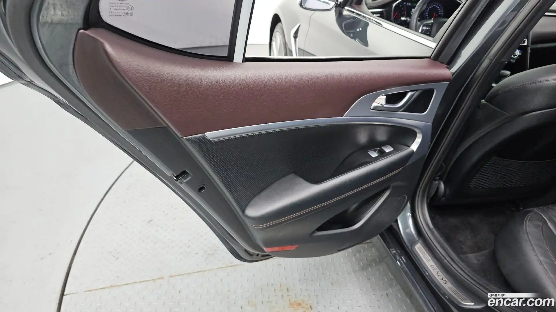 G70 Genesis 2019.3-INNER-035