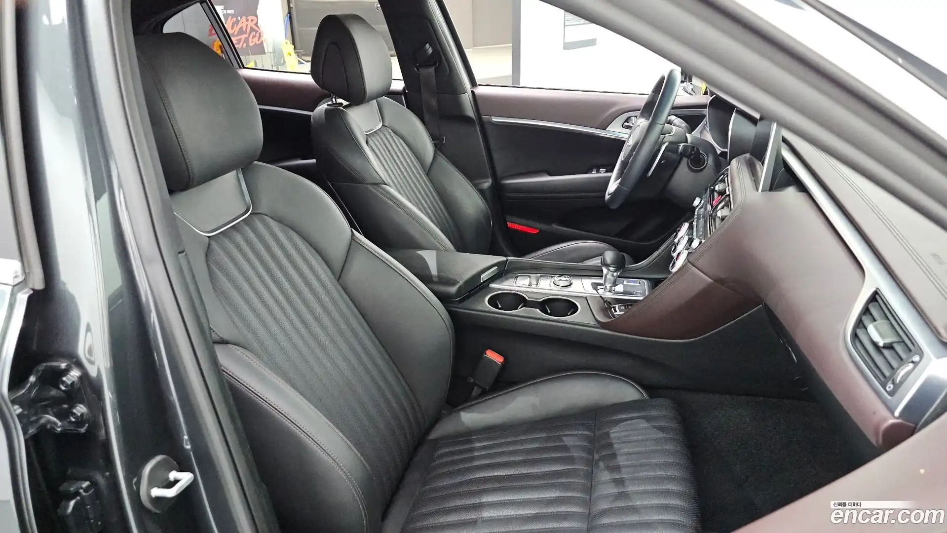 G70 Genesis 2019.3-INNER-036