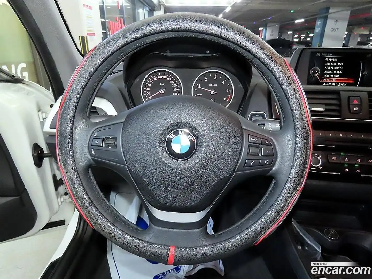 1-Series BMW 2017.6-INNER-008