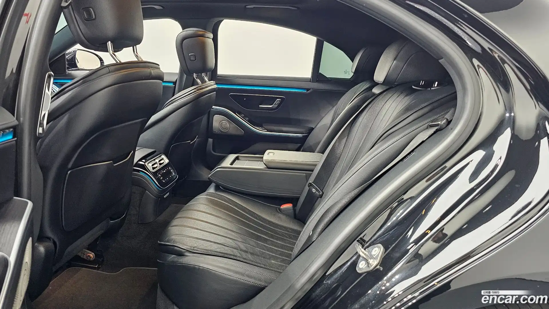 S-Class Mercedes-Benz 2021.6-INNER-036