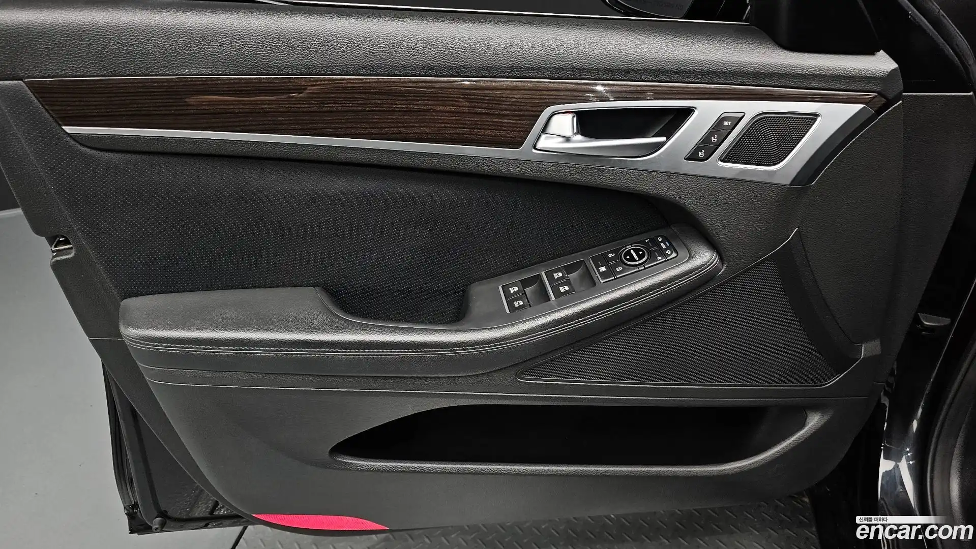 G80 Genesis 2018.9-INNER-034