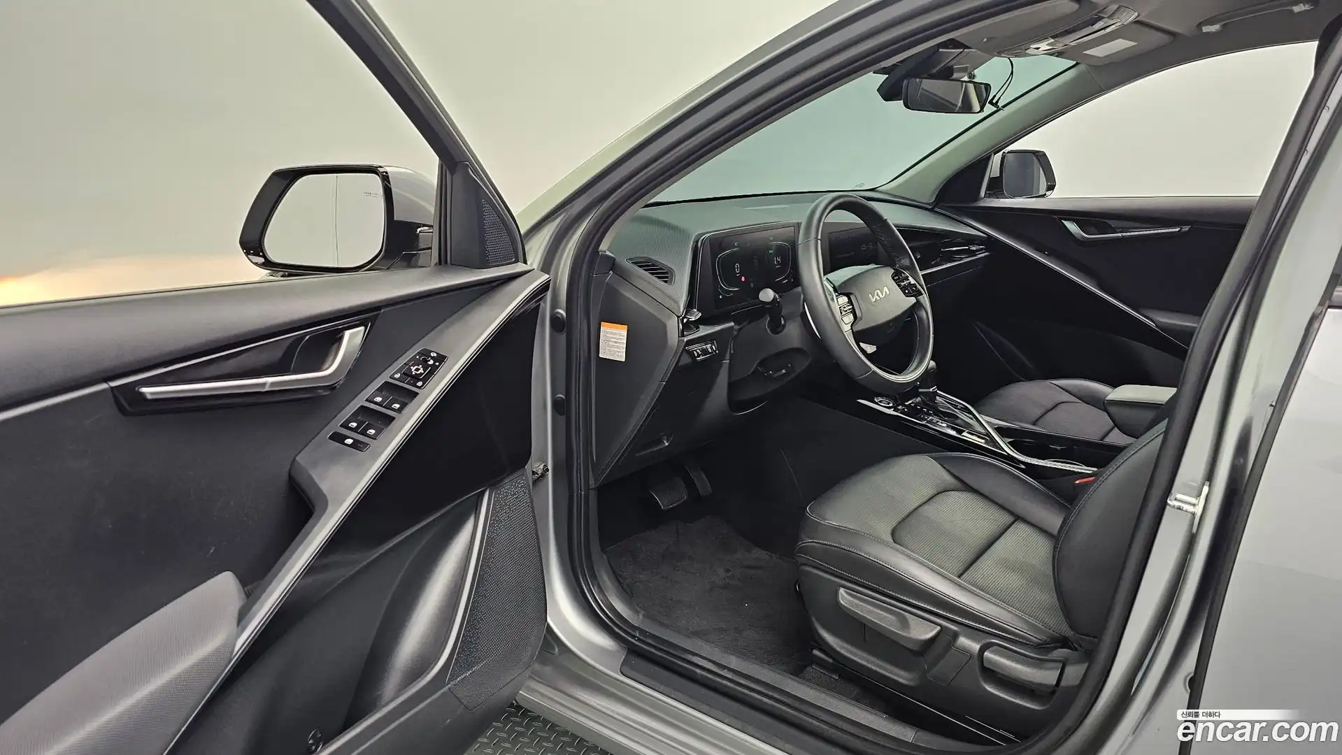 Niro Kia 2022.2-INNER-010