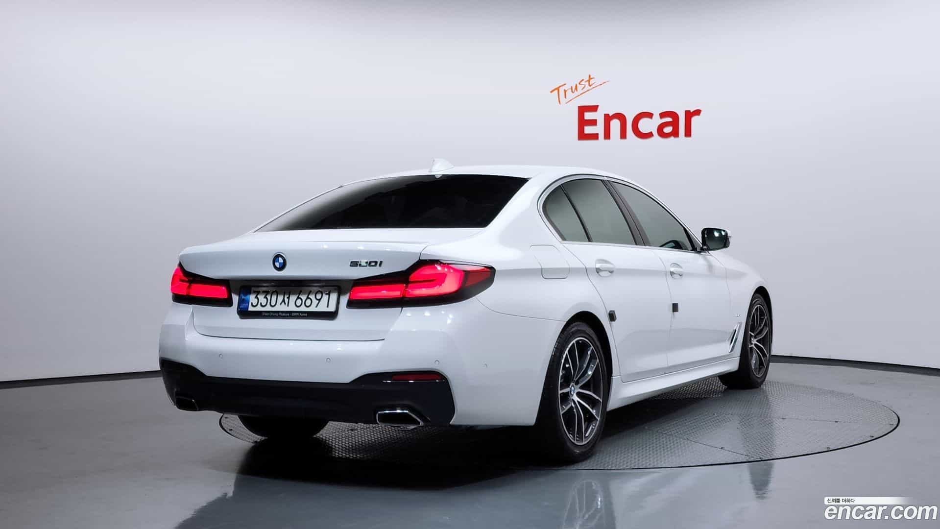 5-Series BMW 2021.10-OUTER-002