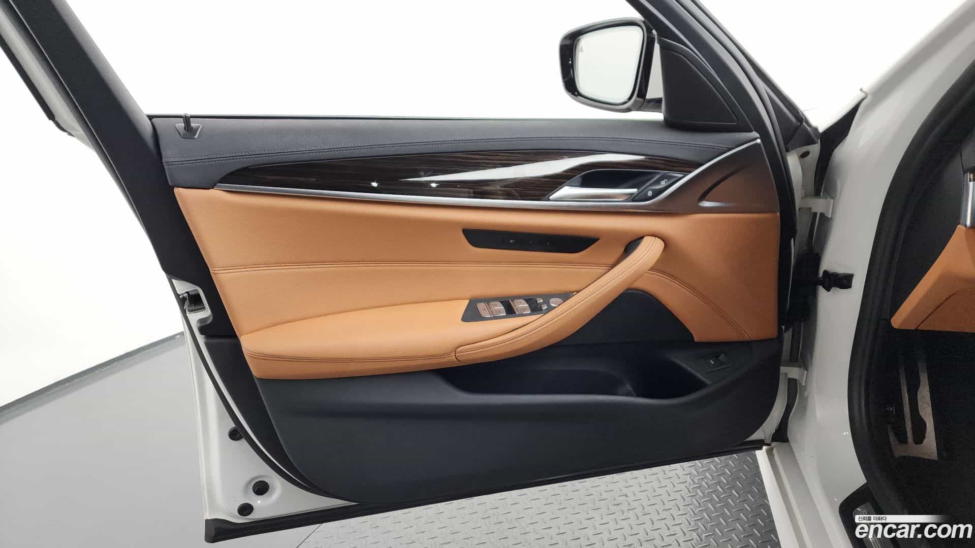 5-Series BMW 2021.10-INNER-034