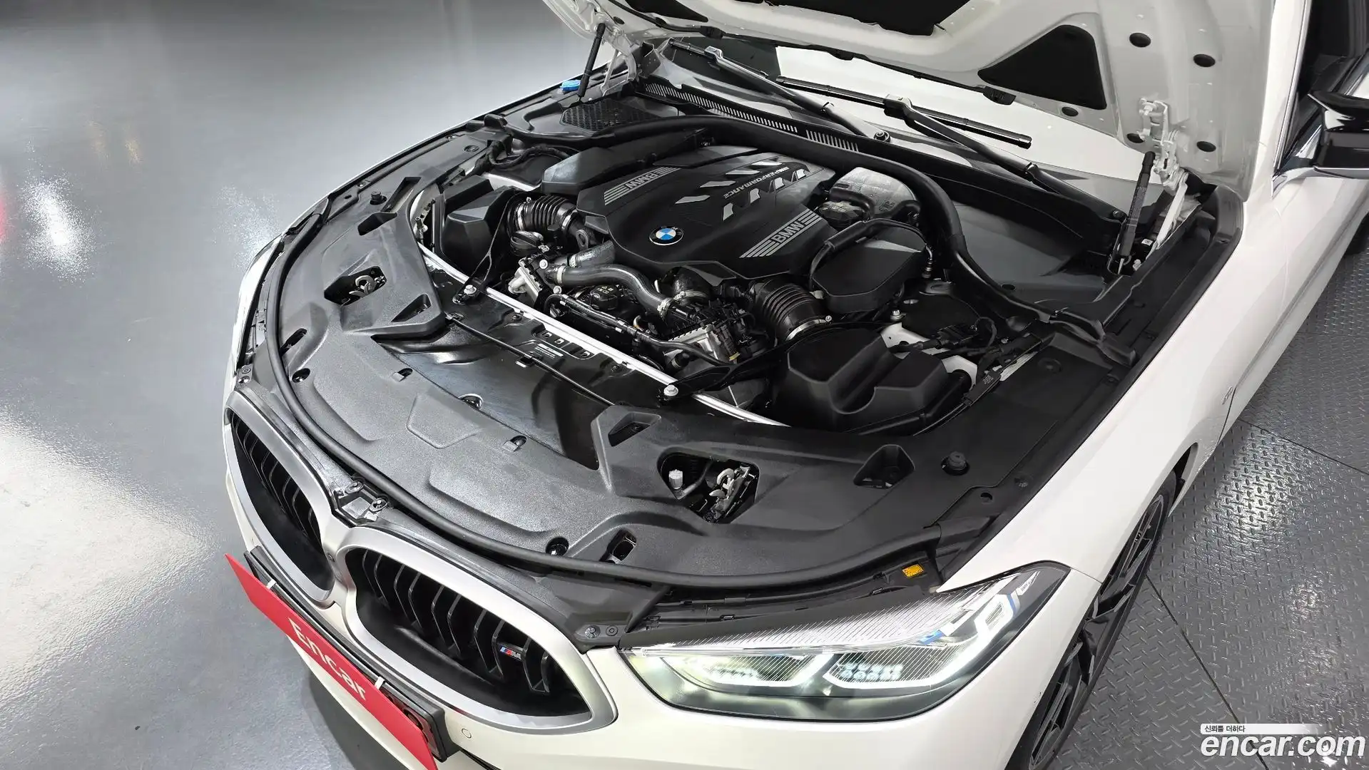 8-Series BMW 2024.8-OUTER-006