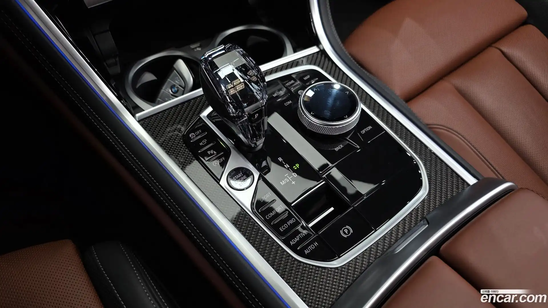 8-Series BMW 2024.8-INNER-009