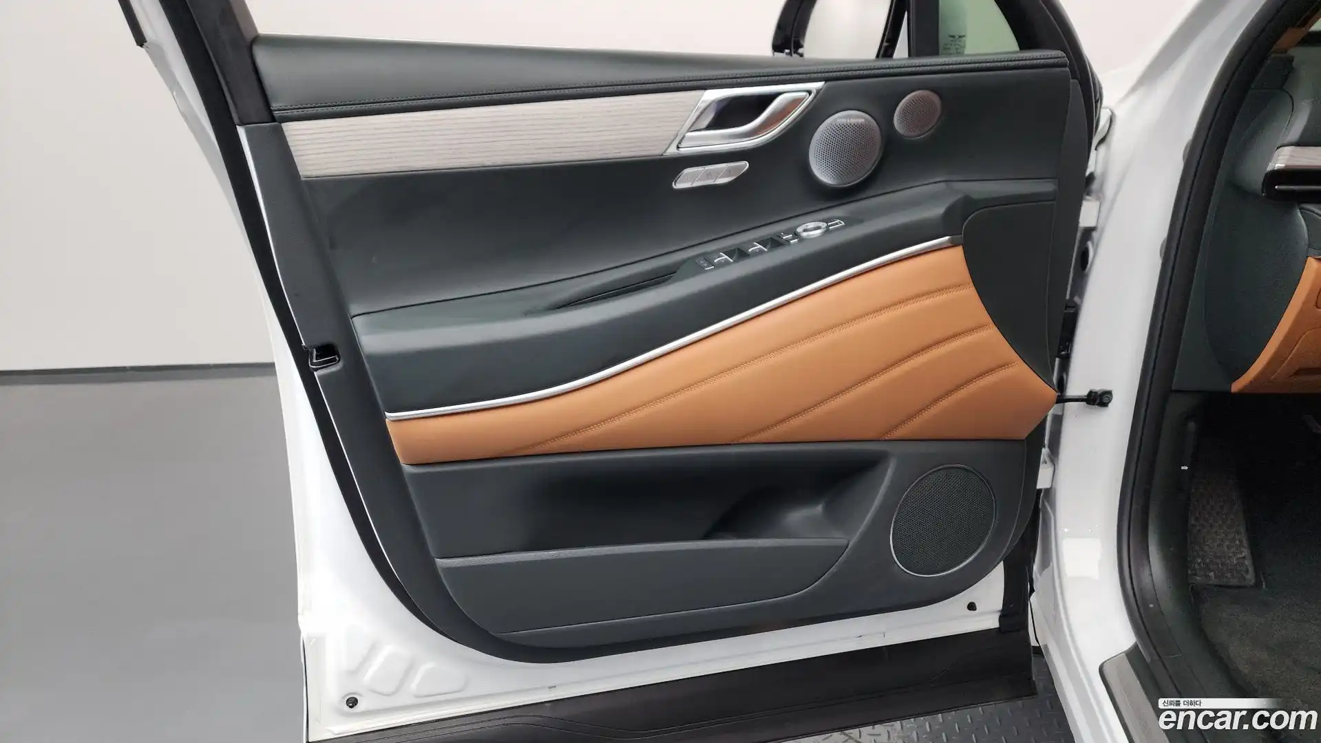GV80 Genesis 2024.2-INNER-034