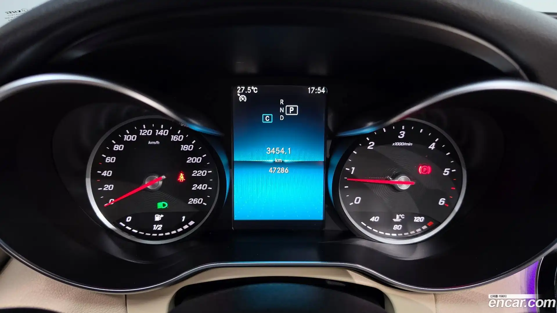 C-Class Mercedes-Benz 2019.5-INNER-008