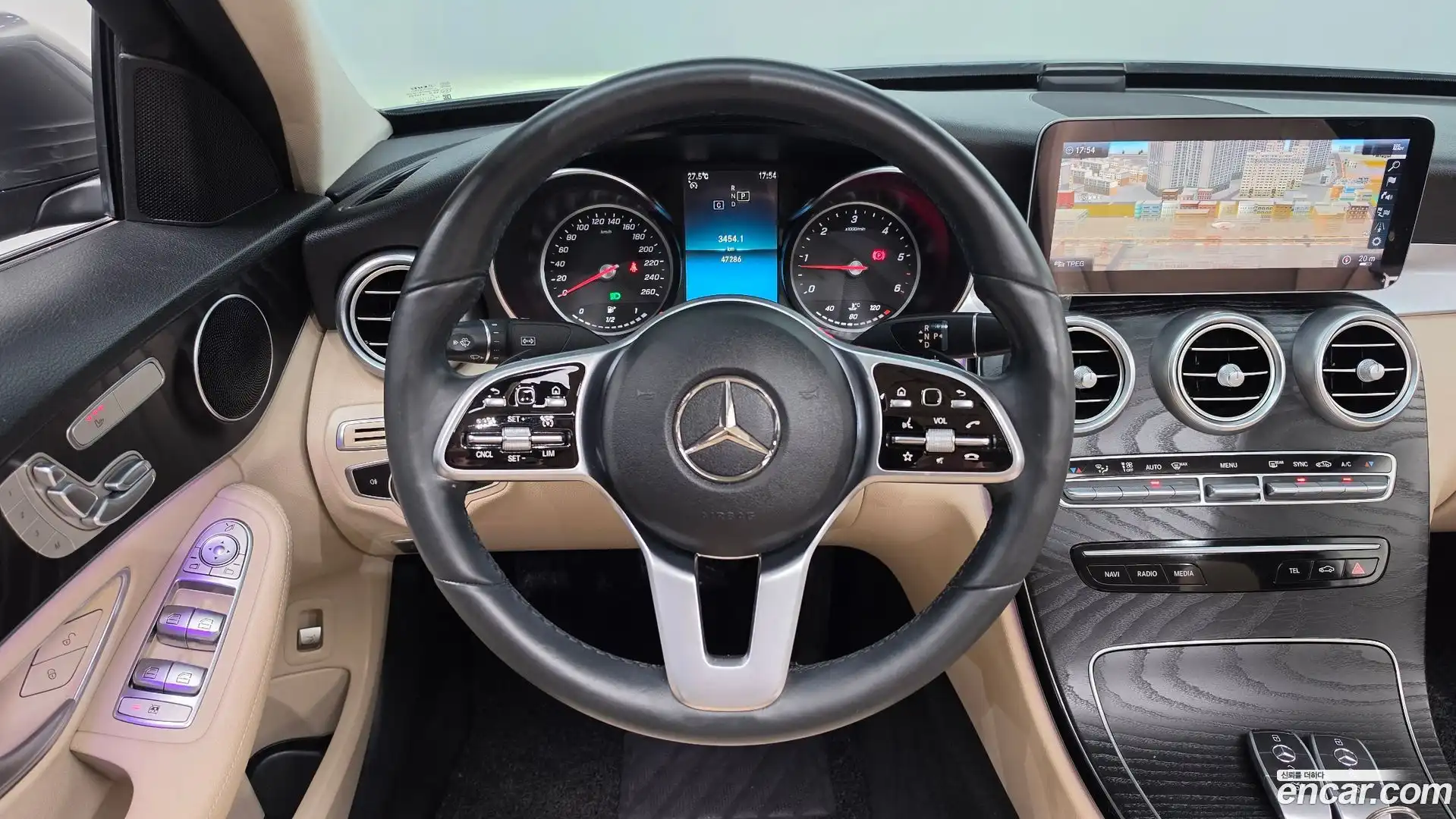 C-Class Mercedes-Benz 2019.5-OPTION-016