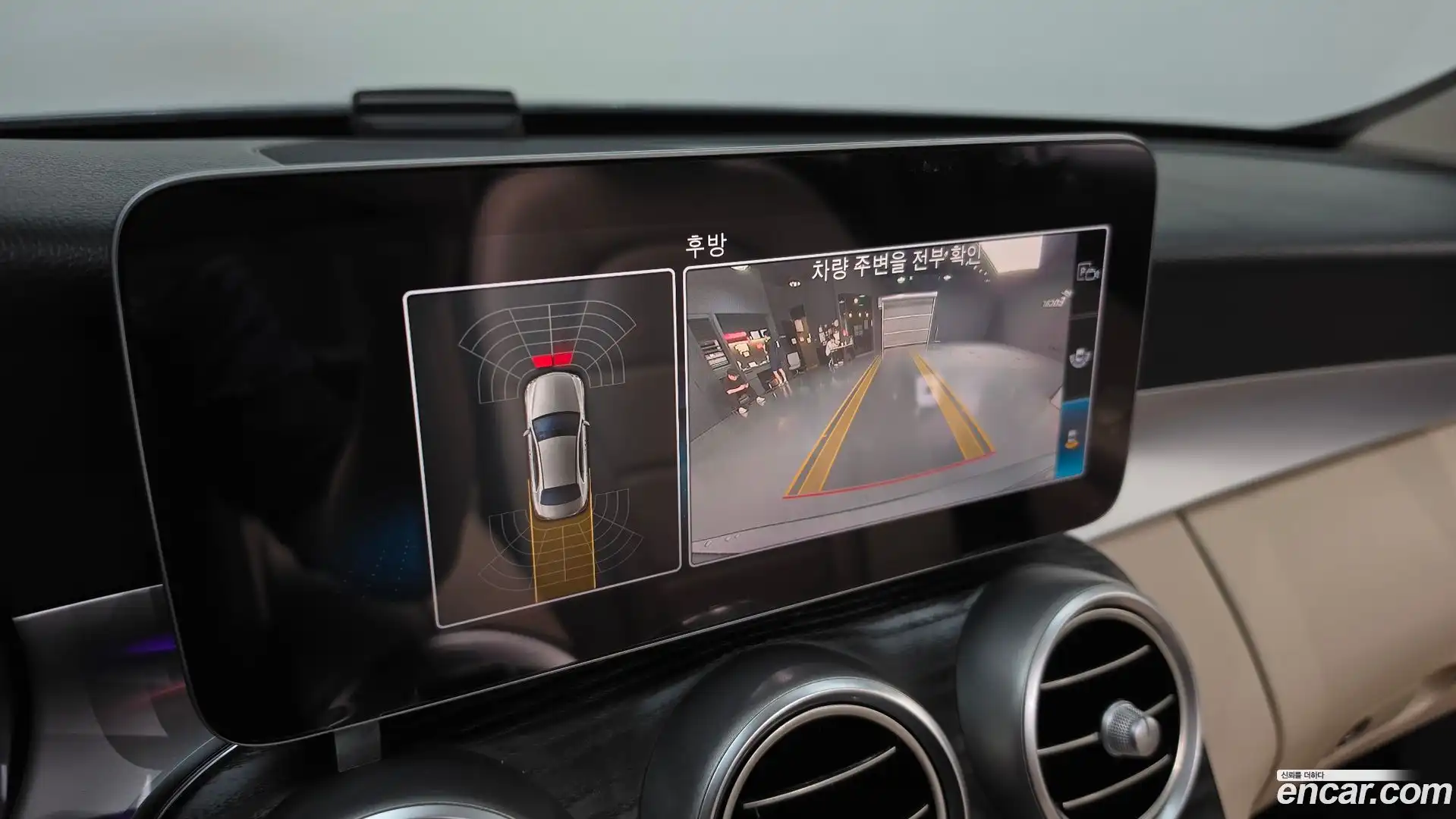 C-Class Mercedes-Benz 2019.5-OPTION-019