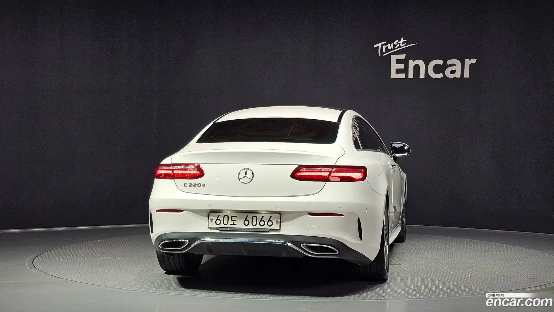 E-Class Mercedes-Benz 2018.10-OUTER-004